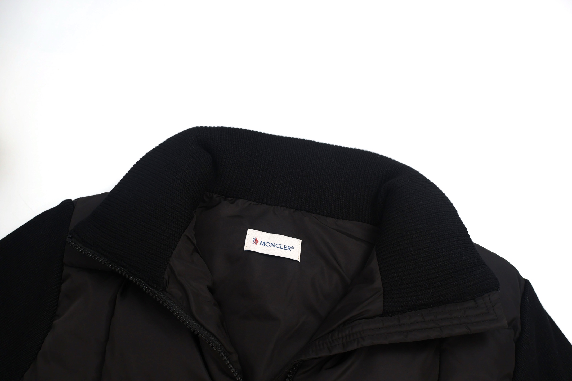Moncler 蒙口 Padded Corduroy系列 针织拼袖拉链立领羽绒服 夹克 长袖 外套 女款 保暖 白色 黑色 C5