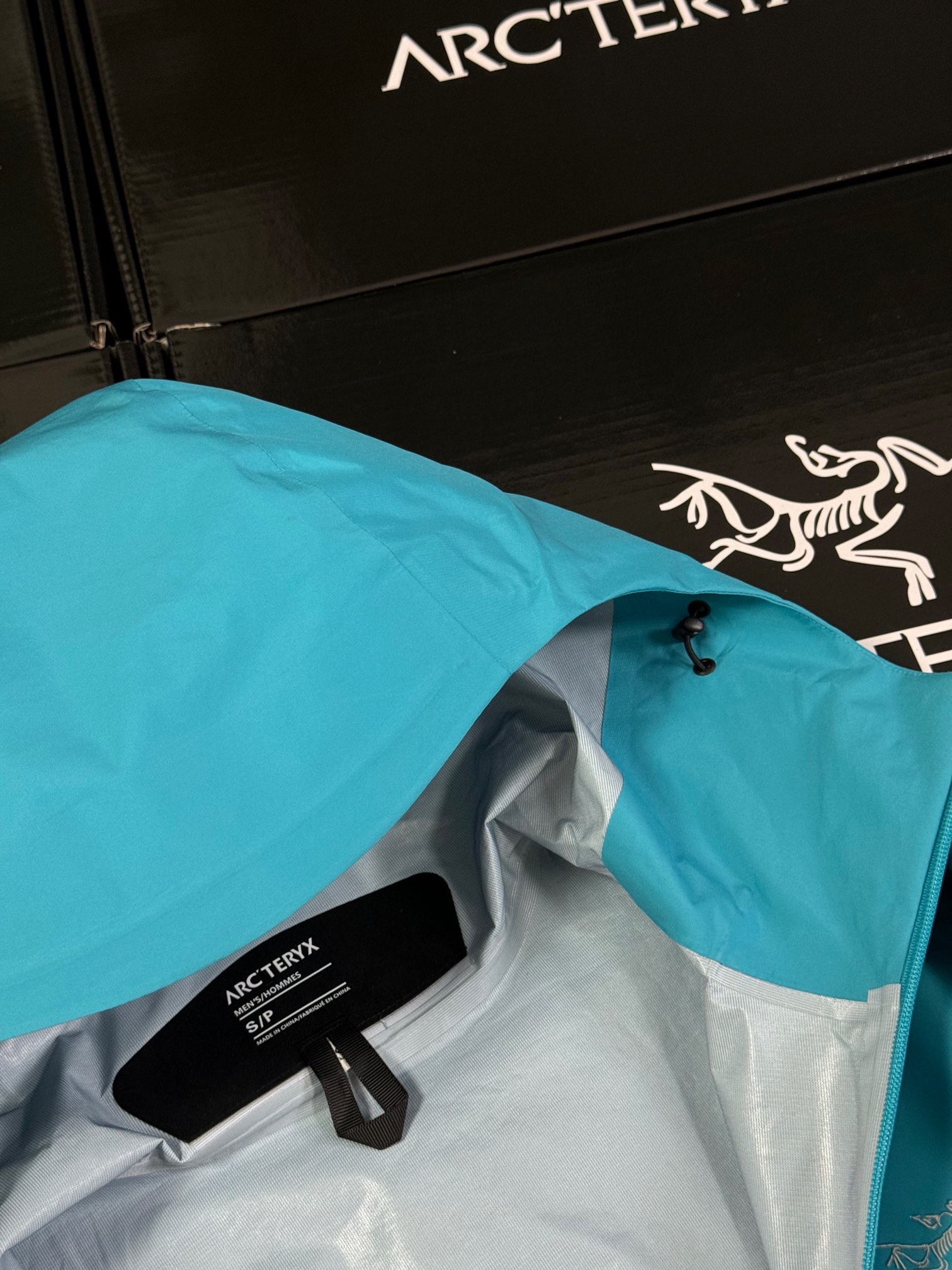 G03 台州 Arcteryx 始祖鸟 BETA LT 硬壳 连帽 冲锋衣 长袖 男款 脂鲤蓝色 B0-26844