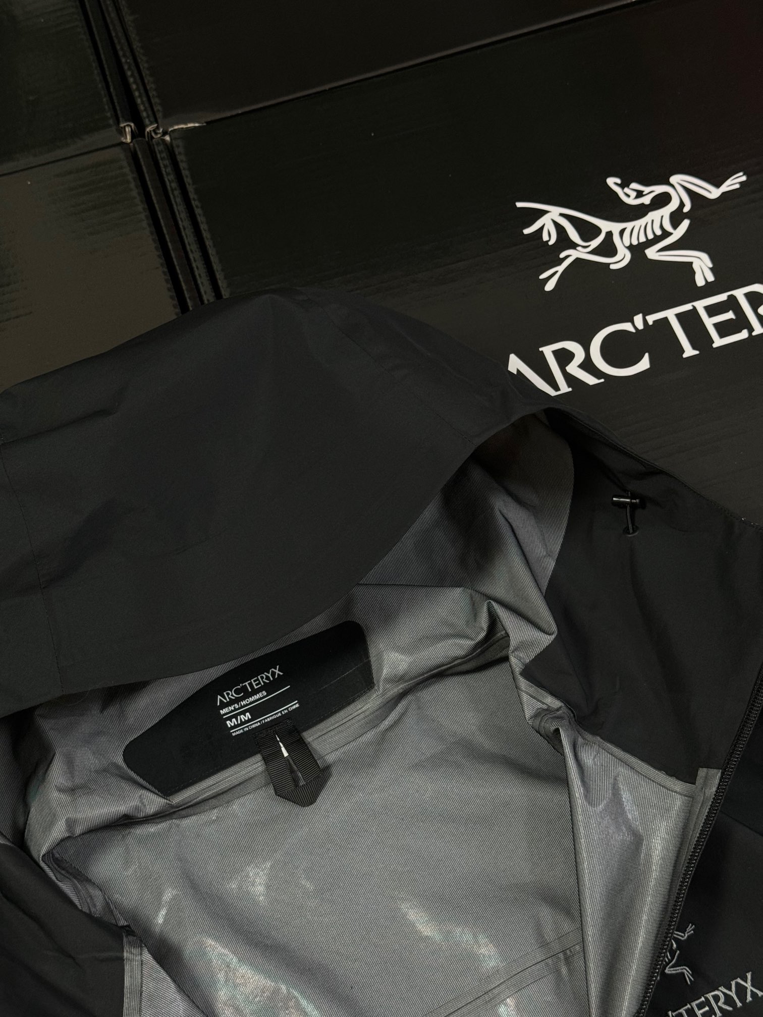 G03 台州 Arcteryx 始祖鸟 BETA LT 硬壳 连帽 冲锋衣 长袖 男款 黑色B0-26844