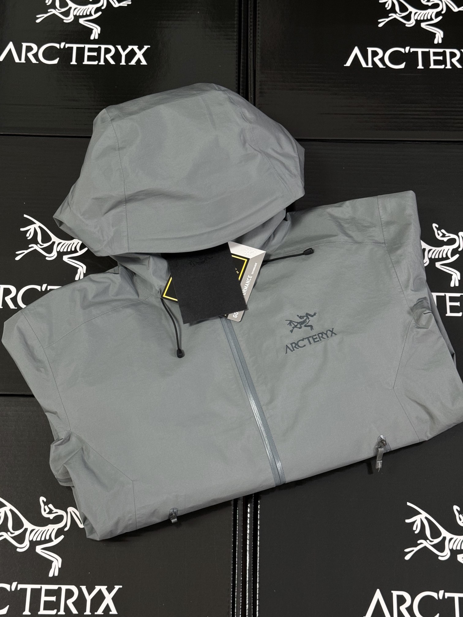 G03台州 Arcteryx 始祖鸟 BETA LT 硬壳 连帽 冲锋衣 长袖 男款 次元灰 B0-26844