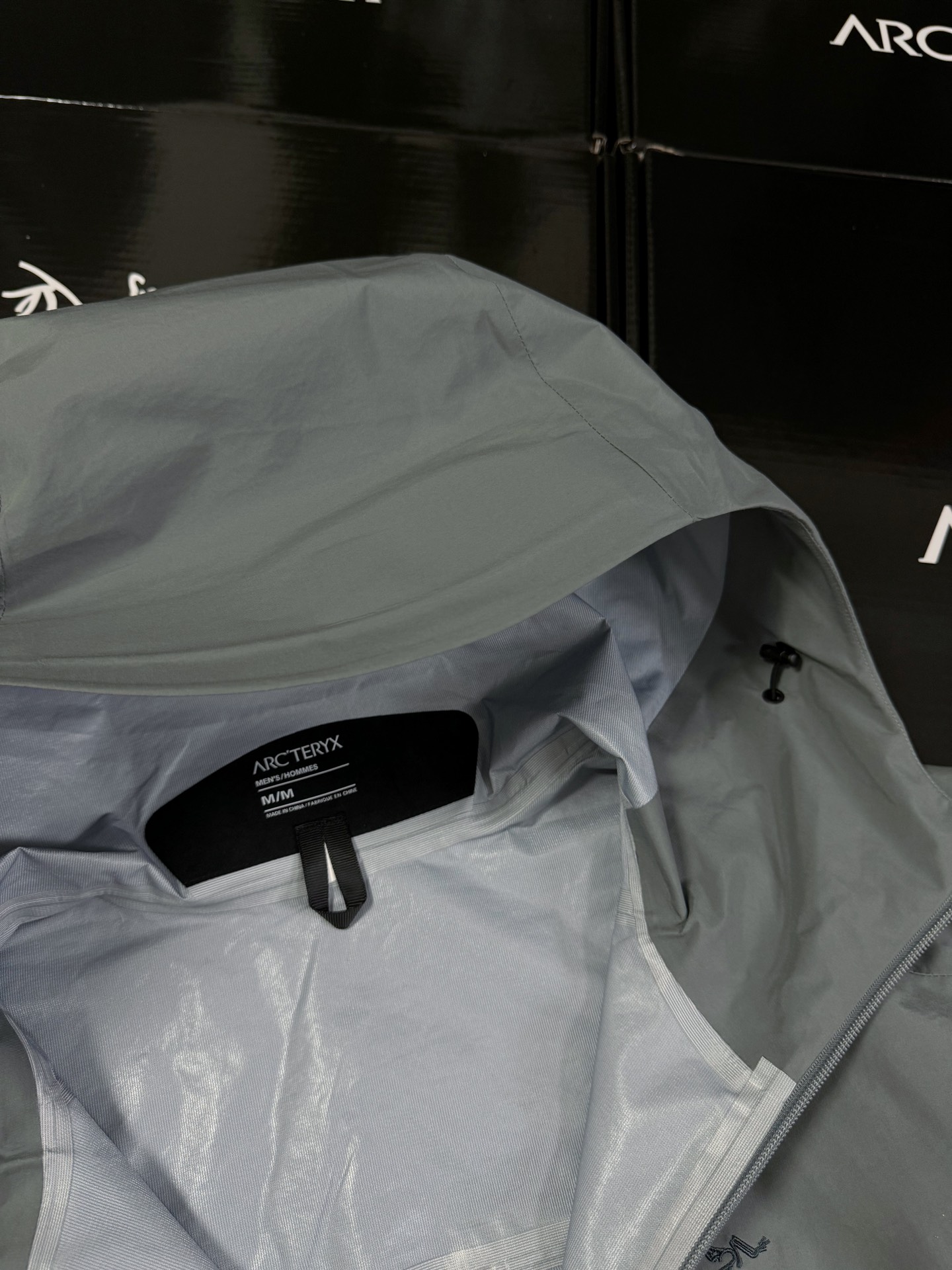 G03台州 Arcteryx 始祖鸟 BETA LT 硬壳 连帽 冲锋衣 长袖 男款 次元灰 B0-26844