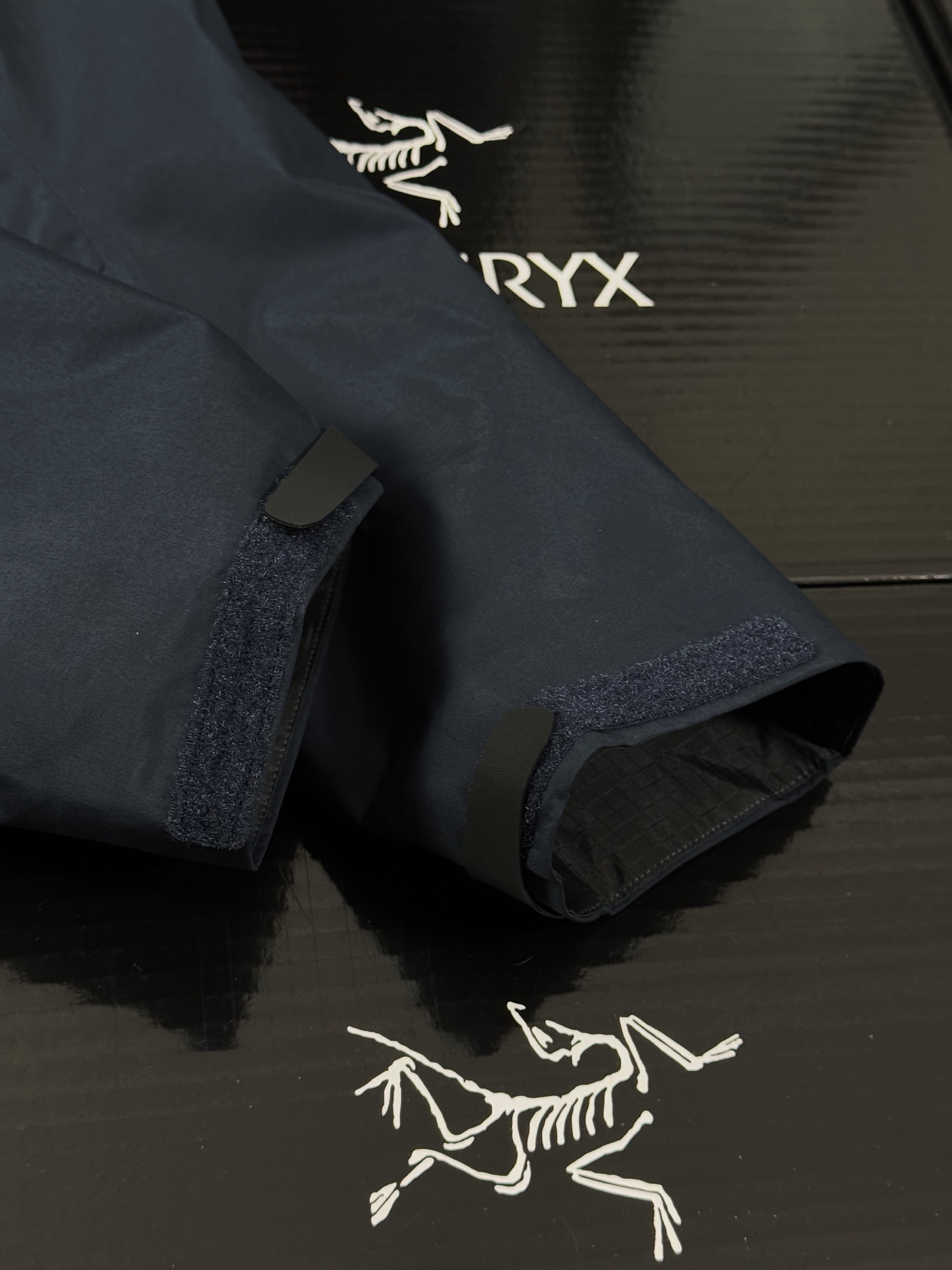 G03台州 Arcteryx 始祖鸟 BETA LT 硬壳 连帽 冲锋衣 长袖 男款 幸运蓝 B0-26844