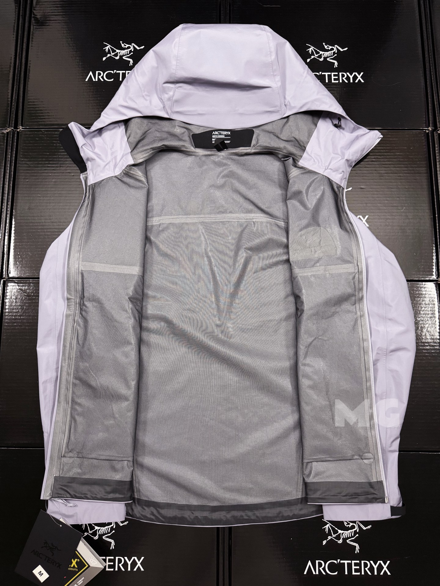 G03台州 Arcteryx 始祖鸟 BETA LT 硬壳 连帽 冲锋衣 长袖 男款 香芋粉 B0-26844