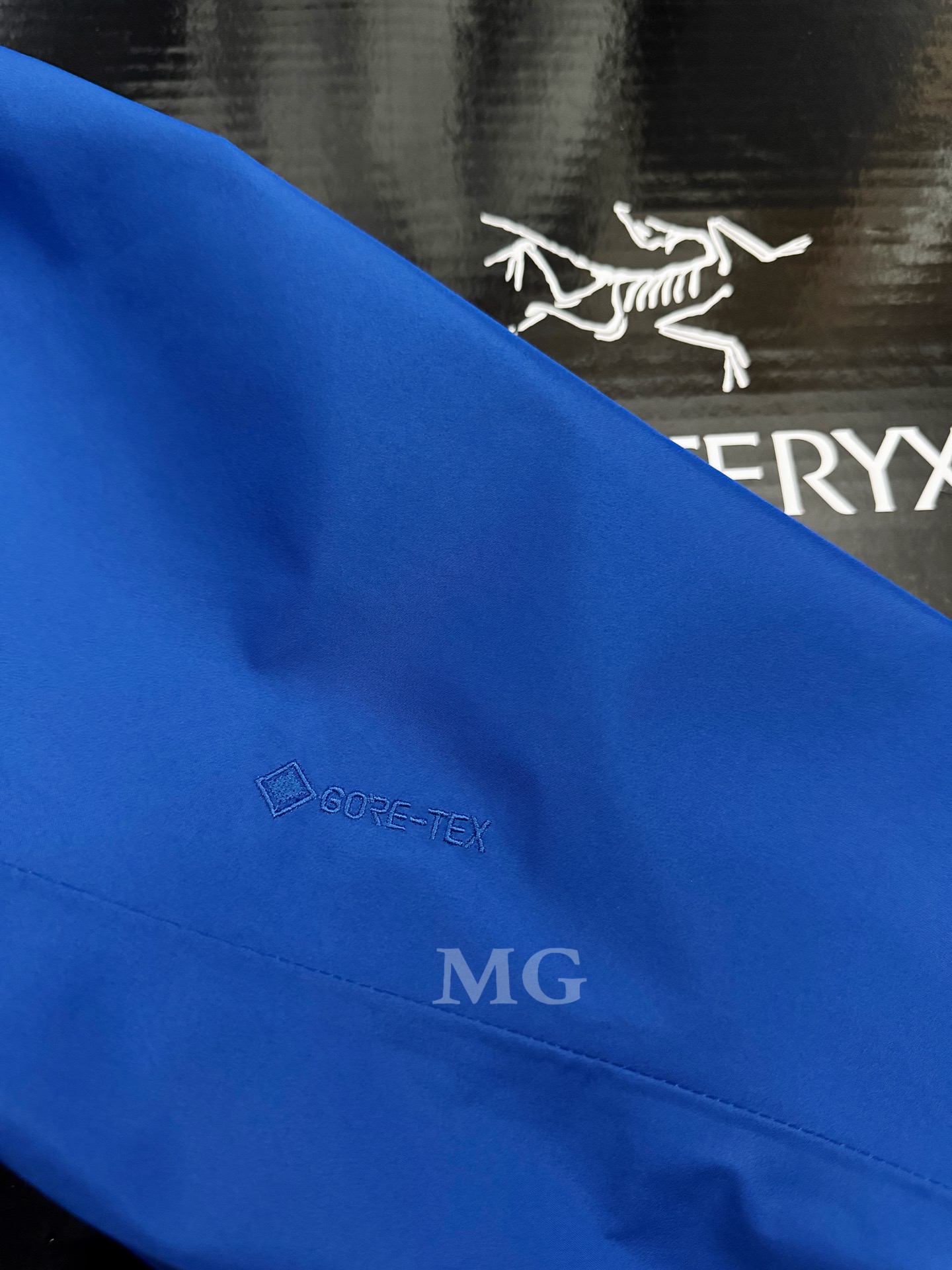 G03台州 Arcteryx 始祖鸟 BETA LT 硬壳 连帽 冲锋衣 长袖 男款 群青蓝 B0-26844