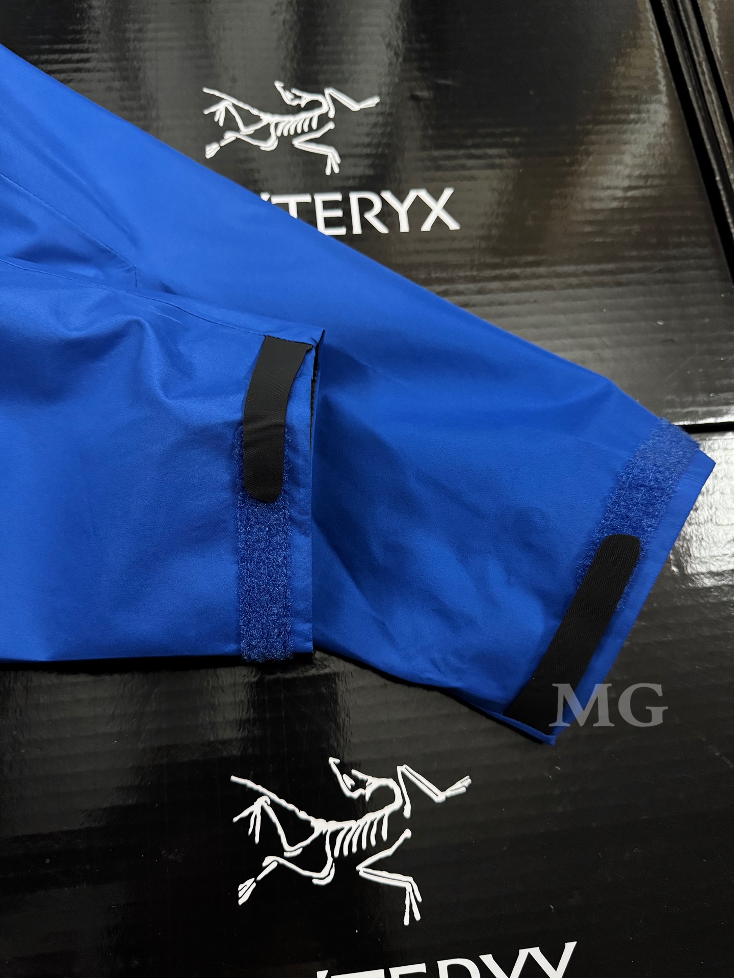 G03台州 Arcteryx 始祖鸟 BETA LT 硬壳 连帽 冲锋衣 长袖 男款 群青蓝 B0-26844