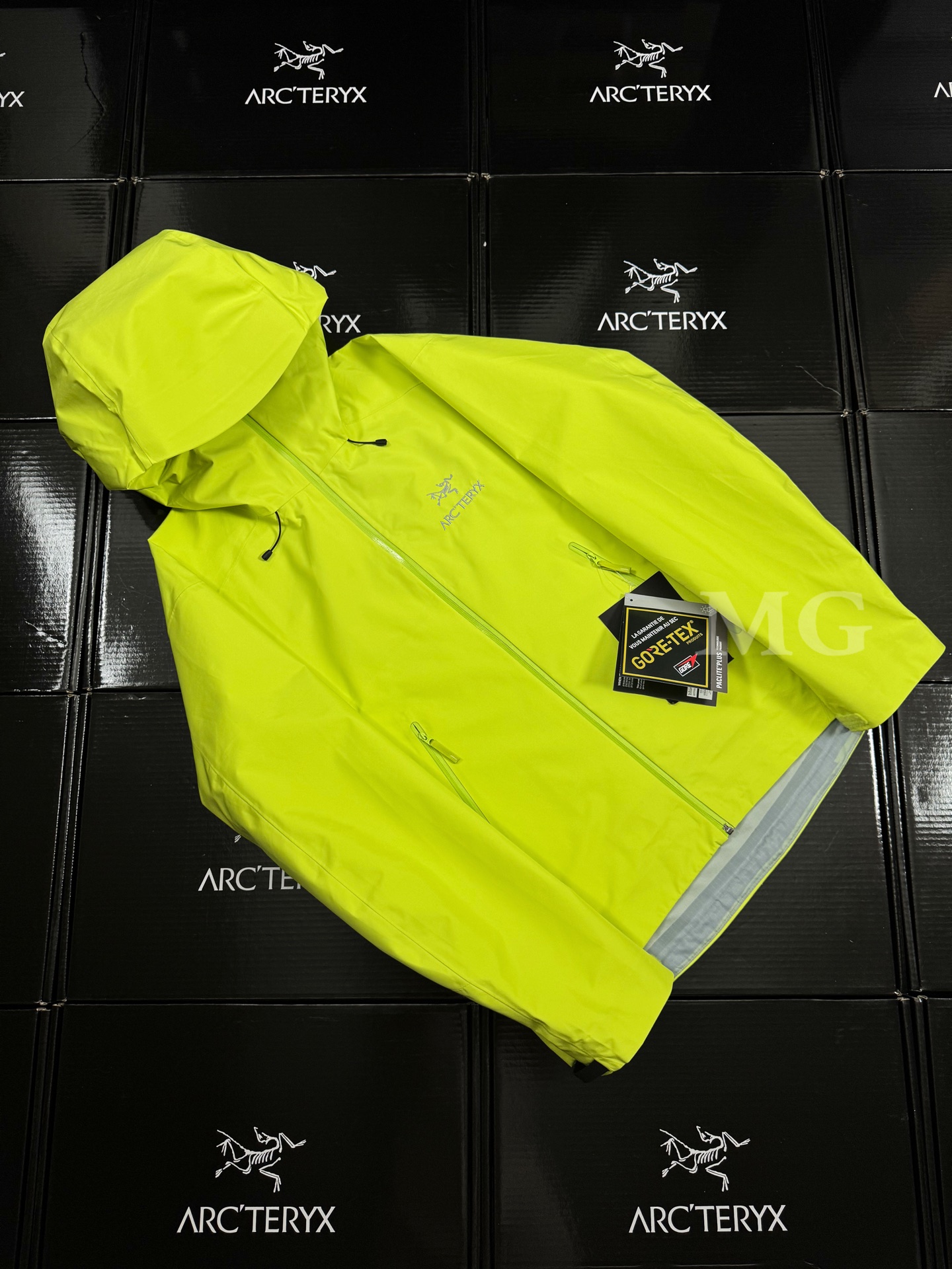 G03台州 Arcteryx 始祖鸟 BETA LT 硬壳 连帽 冲锋衣 长袖 男款 荧光绿 B0-26844