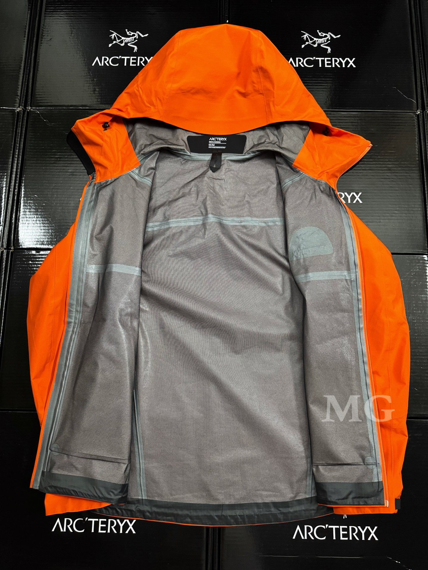 G03台州 Arcteryx 始祖鸟 BETA LT 硬壳 连帽 冲锋衣 长袖 男款 橙色 B0-26844