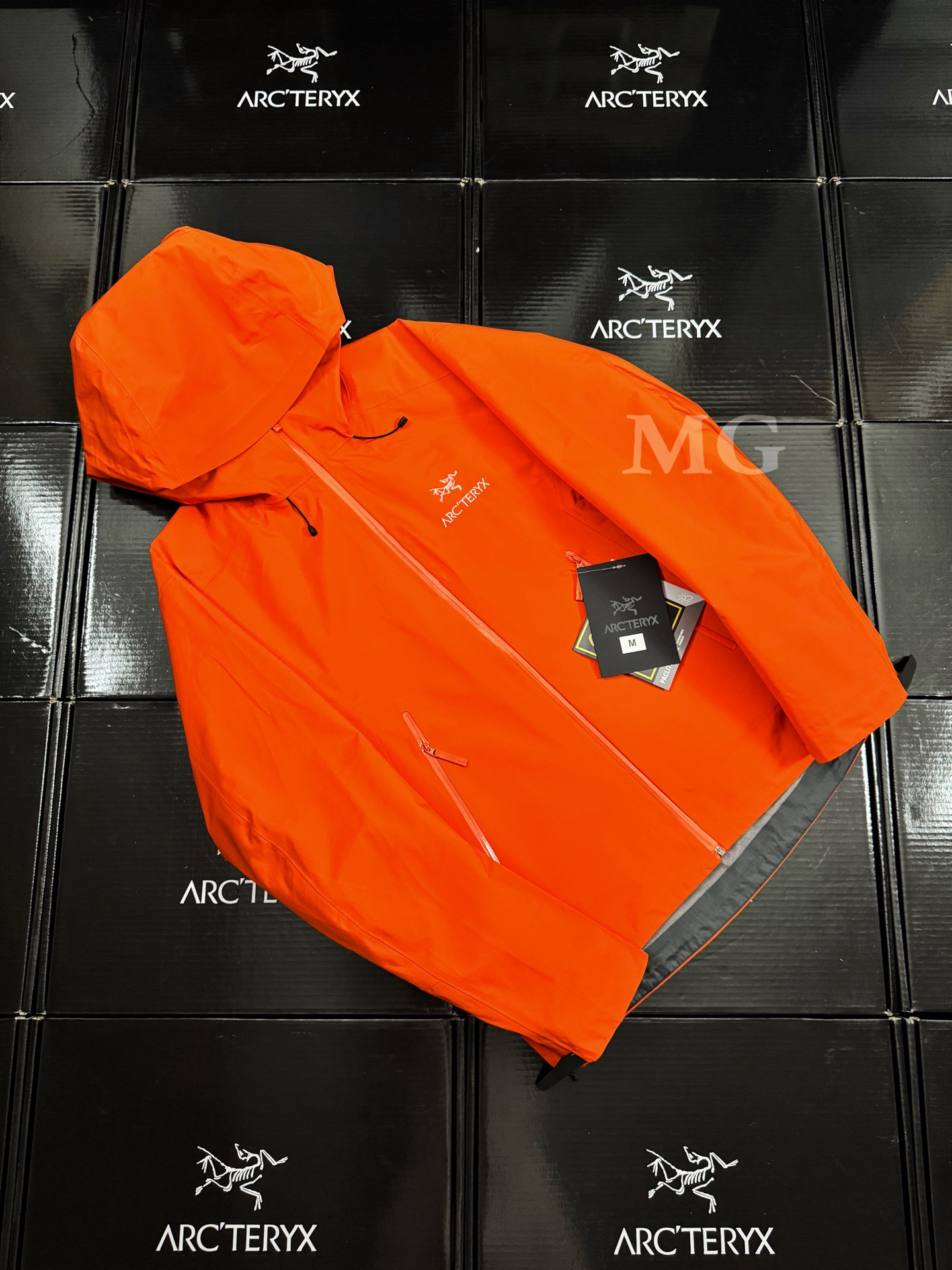 G03台州 Arcteryx 始祖鸟 BETA LT 硬壳 连帽 冲锋衣 长袖 男款 橙色 B0-26844