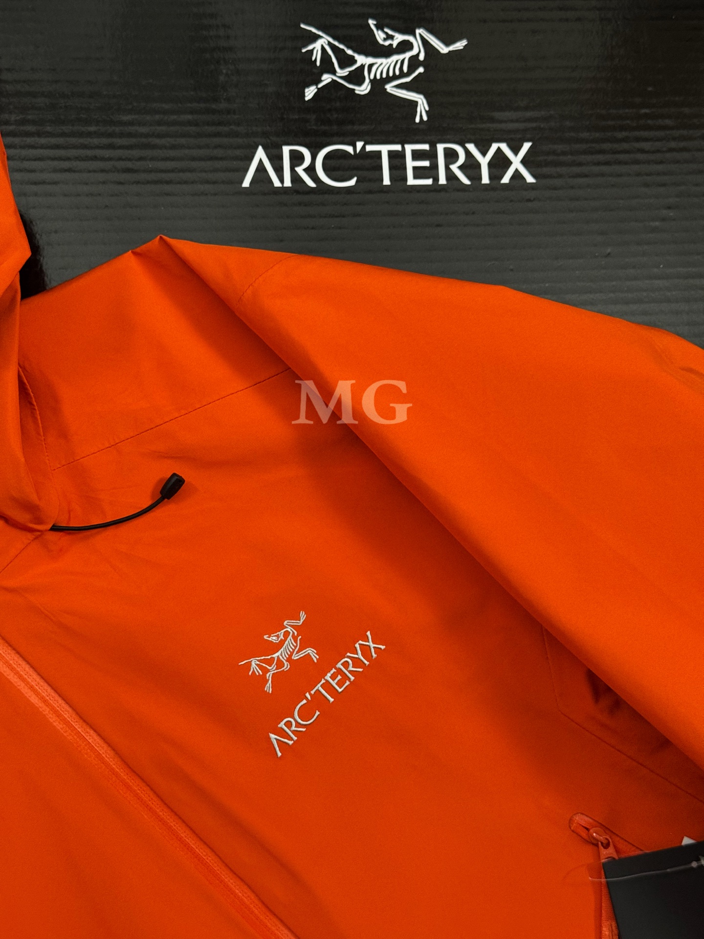 G03台州 Arcteryx 始祖鸟 BETA LT 硬壳 连帽 冲锋衣 长袖 男款 橙色 B0-26844
