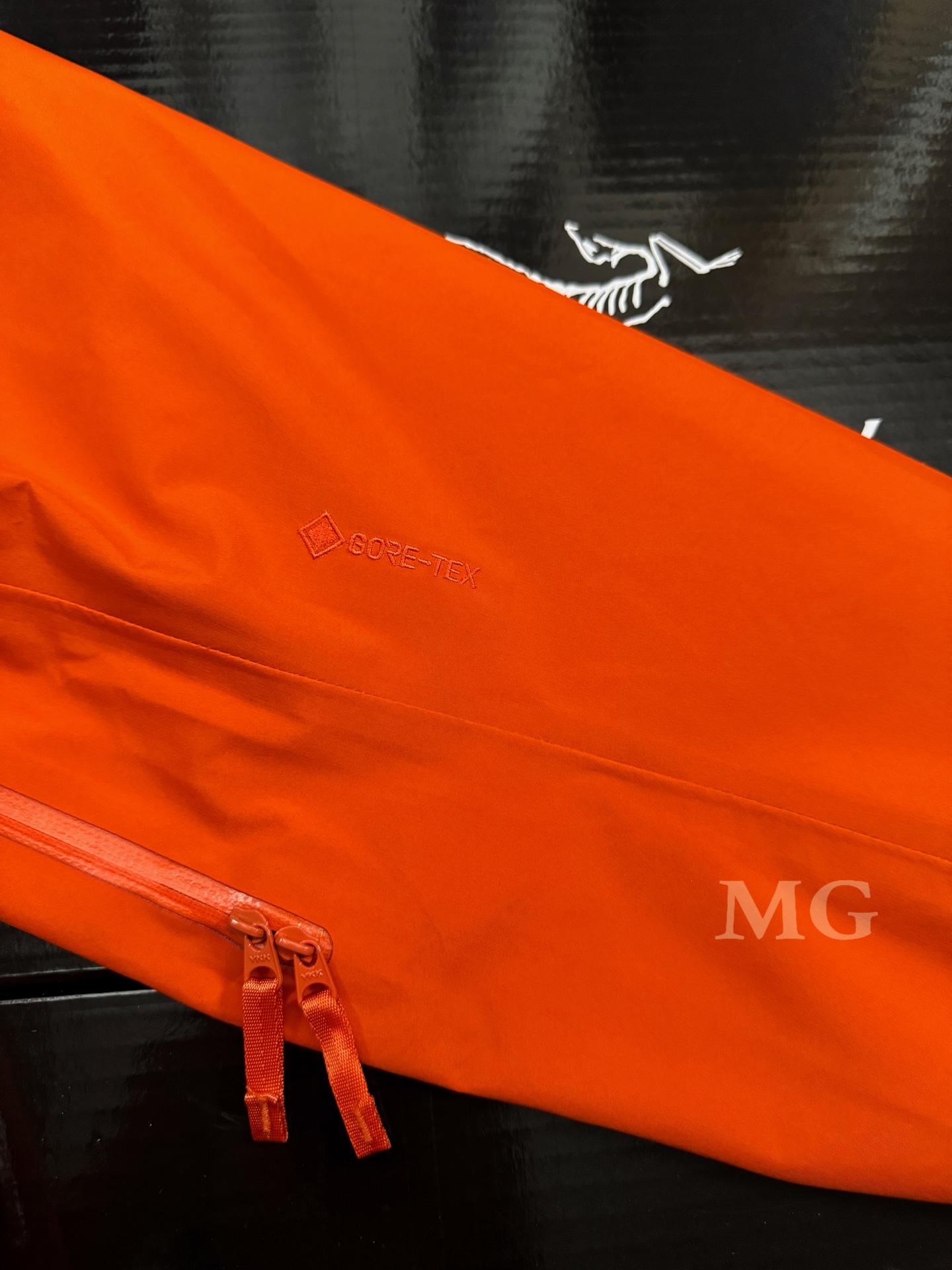 G03台州 Arcteryx 始祖鸟 BETA LT 硬壳 连帽 冲锋衣 长袖 男款 橙色 B0-26844