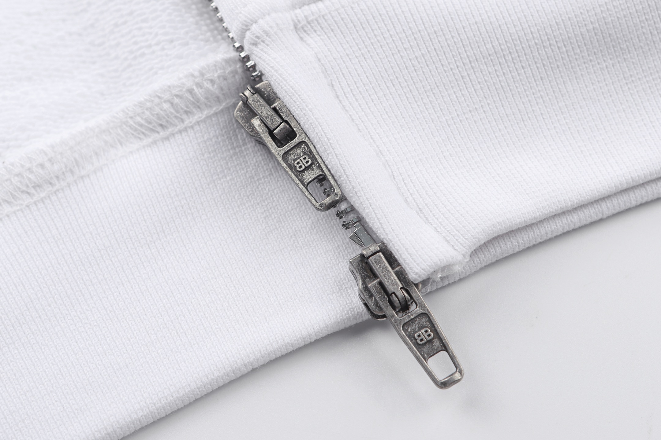 Balenciaga 巴黎世家 Bodies 印花标识拉链连帽卫衣 外套 连帽衫 长袖 秋冬 白色 B0