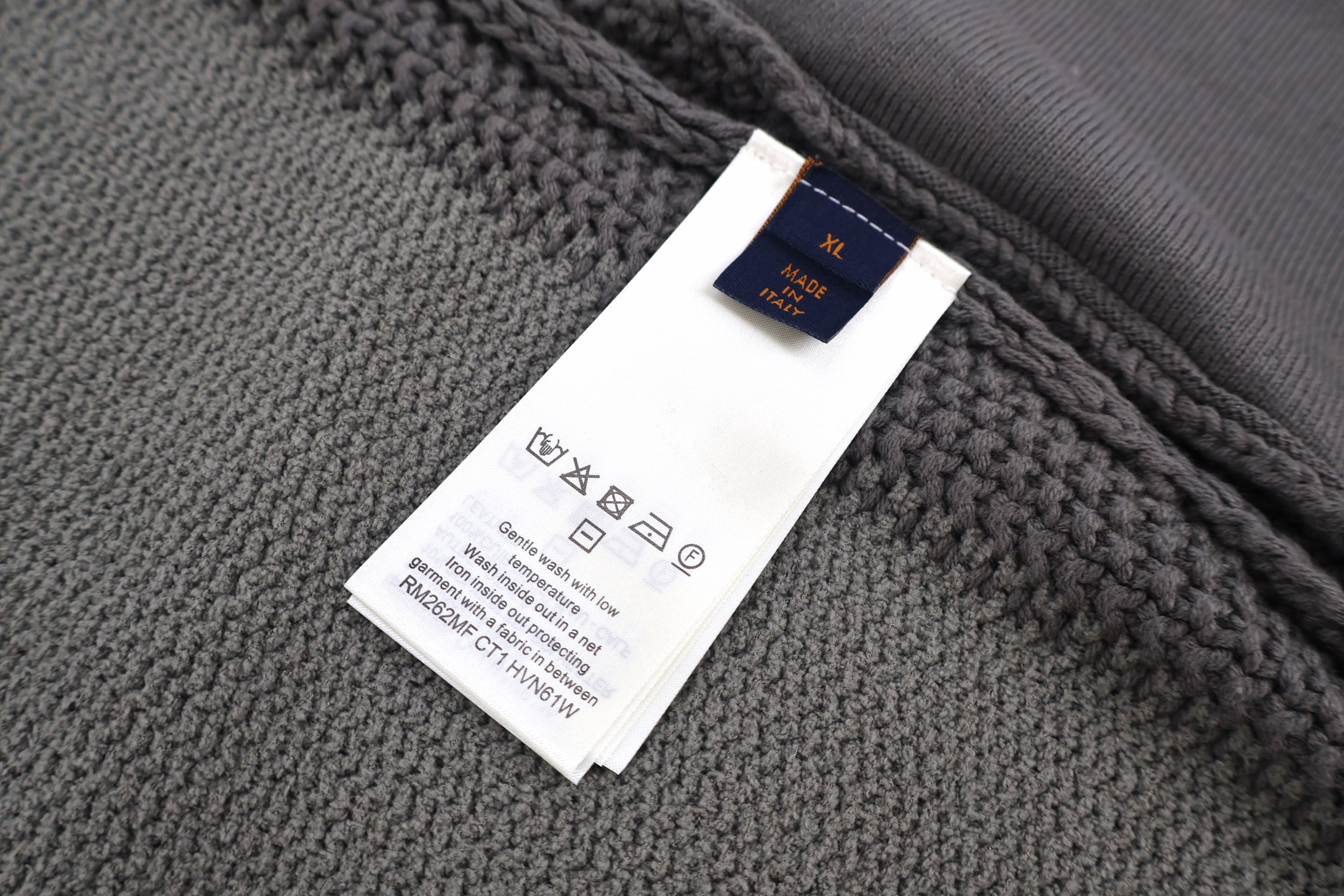 LOUIS VUITTON 路易威登 LV 口袋徽标皮革翻领针织开衫 毛衣 针织衫 外套 秋冬 C0