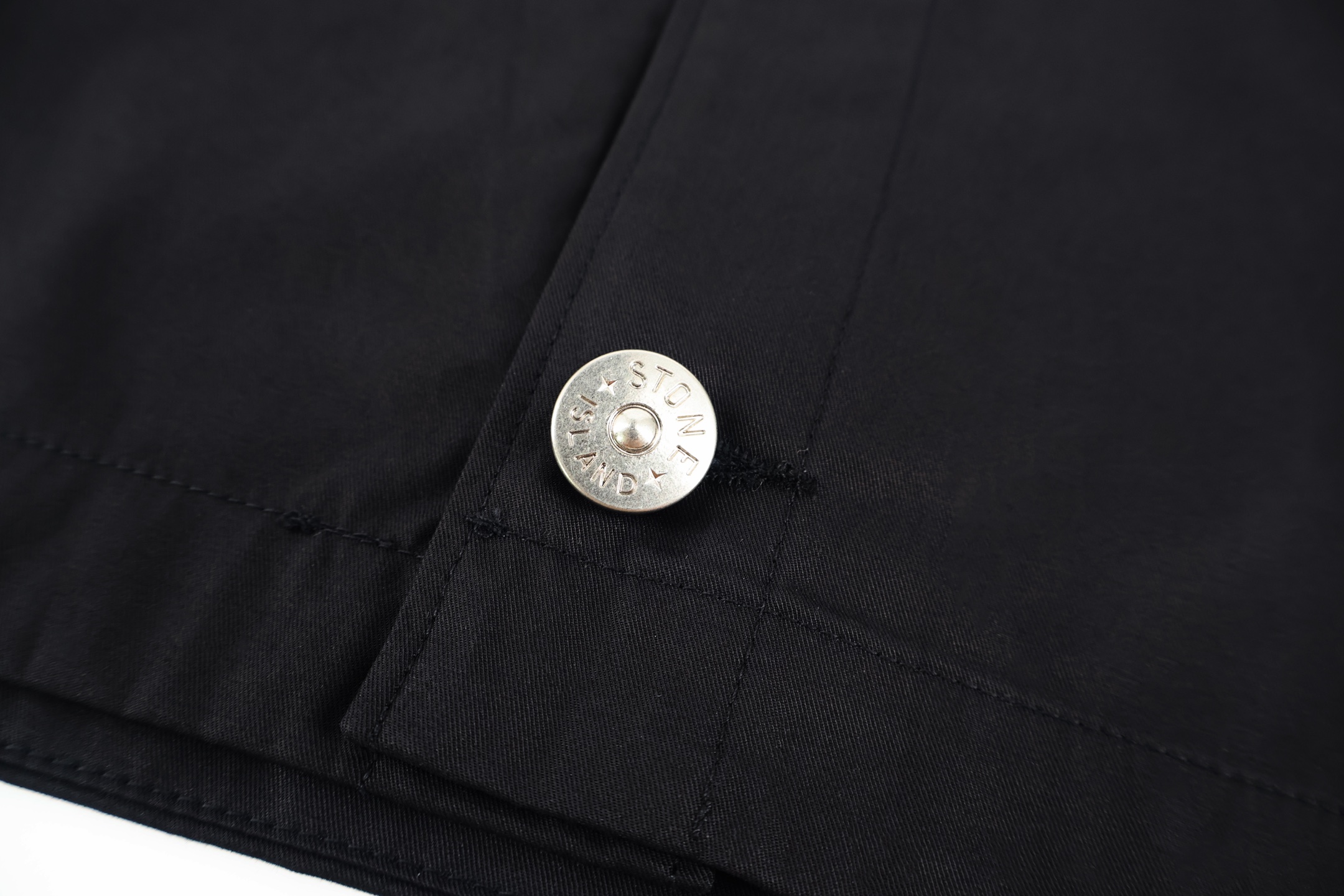 STONE ISLAND 石头岛 罗盘徽章工装短袖衬衫 外套 黑色 B0