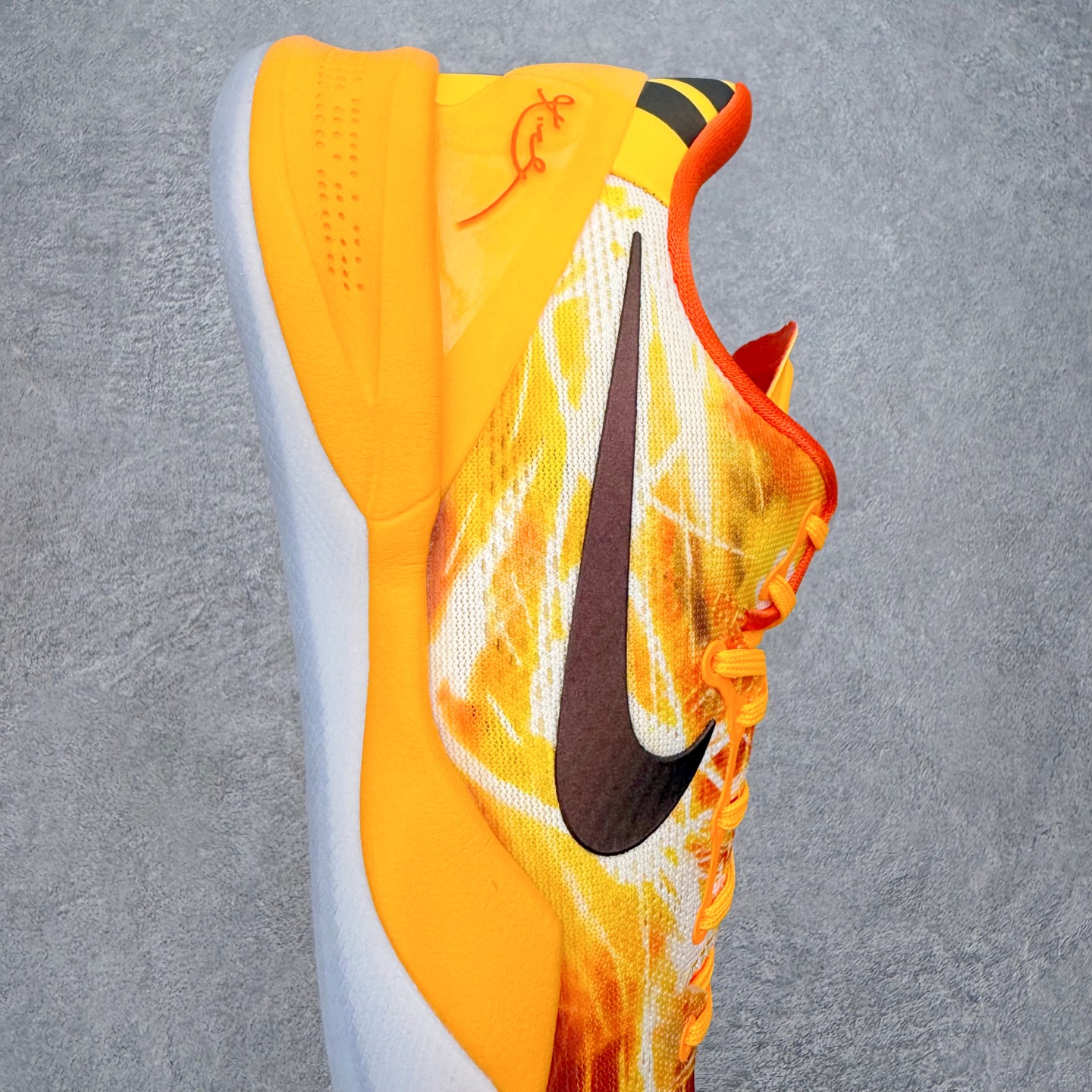 GX Kobe 8 Shanghai Fireworks 科比8 低筒  全掌LUNARLON 鞋墊 籃球鞋 實戰鞋 球鞋 男鞋 波鞋  上海烟花IO6259-800