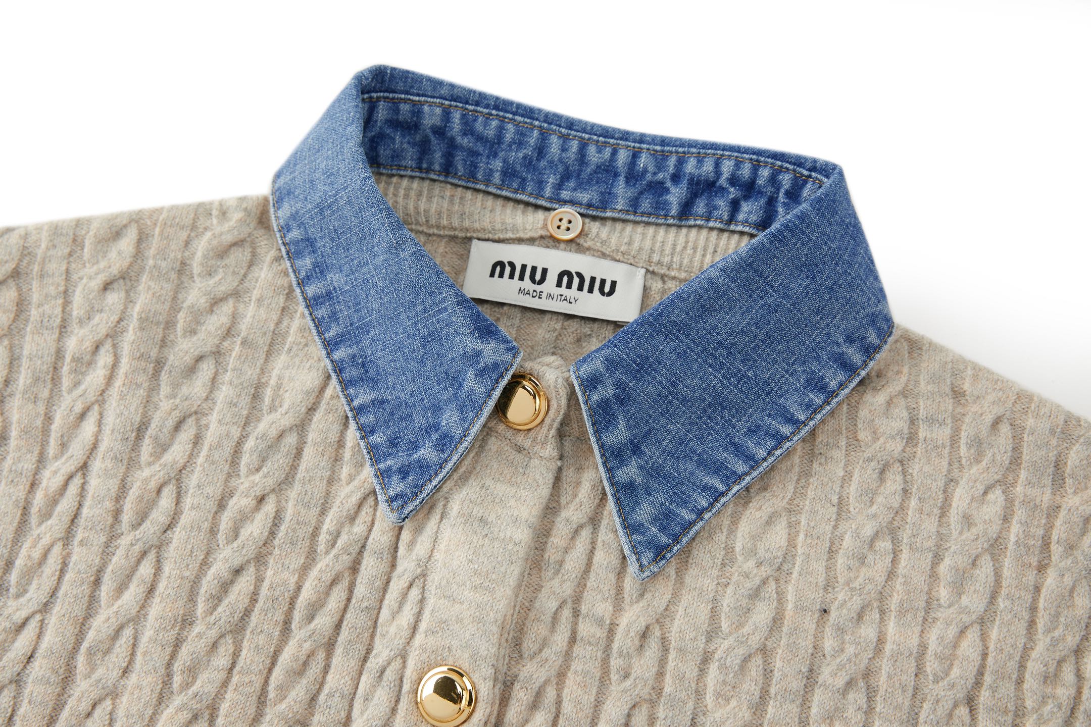 MIU MIU 缪缪 字母提花标识牛仔领针织衫 开衫 毛衣 外套 长袖 女款 B2