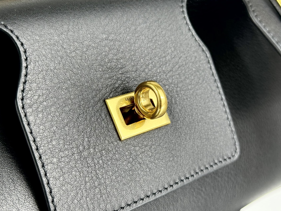 37CM-middle 巴黎世家 单肩斜跨 Balenciag Bel Air  (Crossbody/Shoulder) Cowhide Tote – Black 8054812ABAV1000