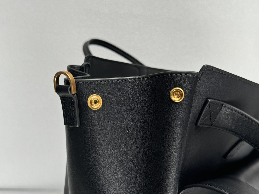 29CM-小号 巴黎世家 单肩斜跨 Balenciag Bel Air  (Crossbody/Shoulder) Cowhide Tote – Black 8356892ABAW1000