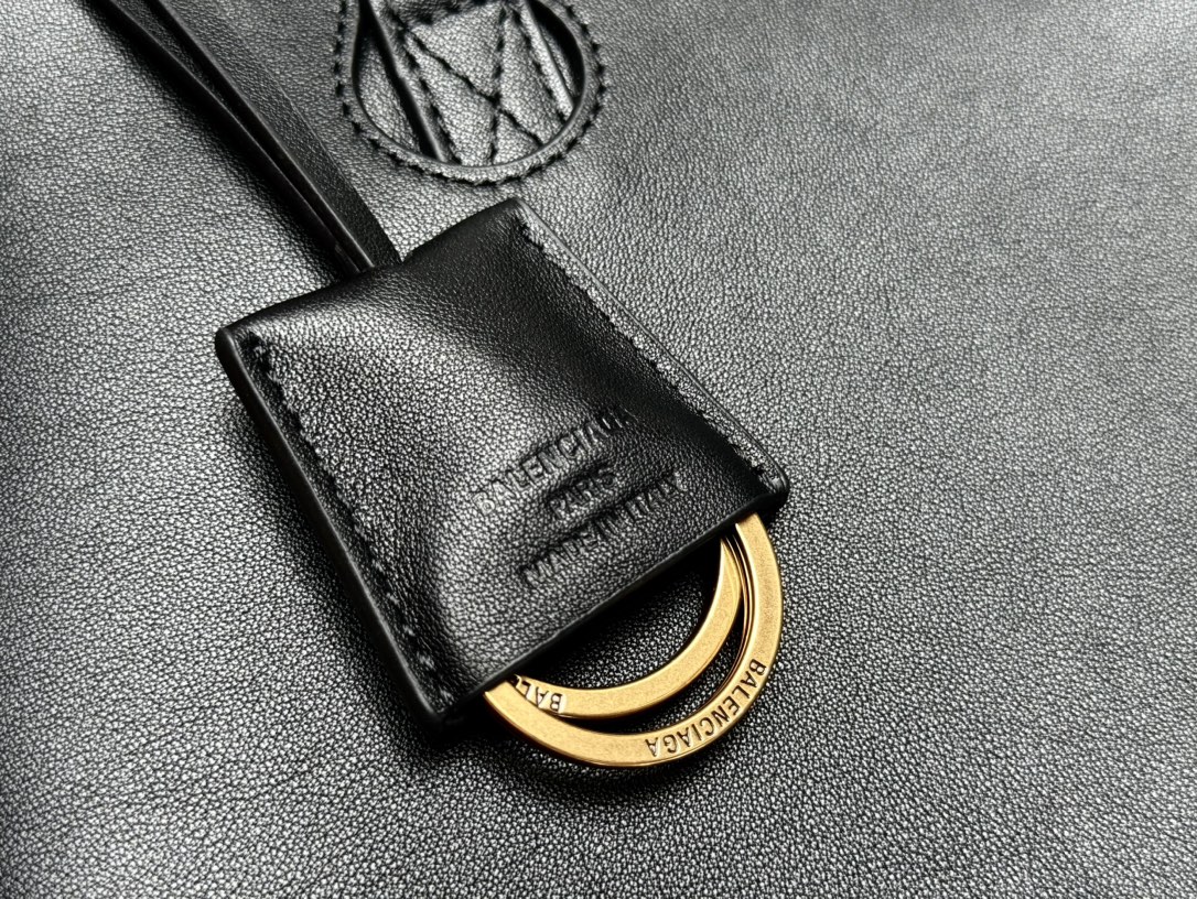 29CM-小号 巴黎世家 单肩斜跨 Balenciag Bel Air  (Crossbody/Shoulder) Cowhide Tote – Black 8356892ABAW1000