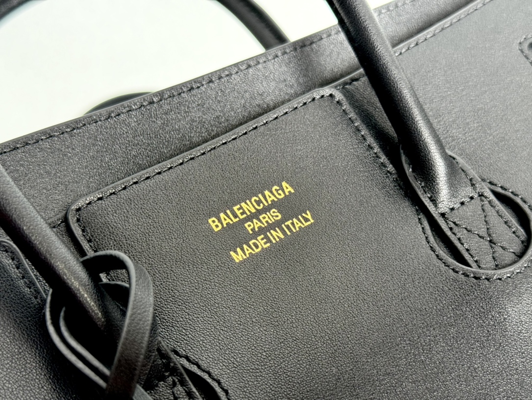 29CM-小号 巴黎世家 单肩斜跨 Balenciag Bel Air  (Crossbody/Shoulder) Cowhide Tote – Black 8356892ABAW1000