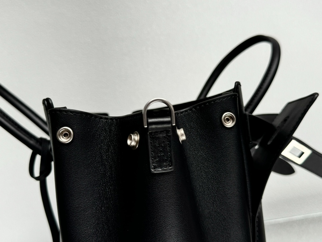 29CM-小号 巴黎世家 单肩斜跨 Balenciag Bel Air  (Crossbody/Shoulder) Cowhide Tote – Black 8356892ABAW1000