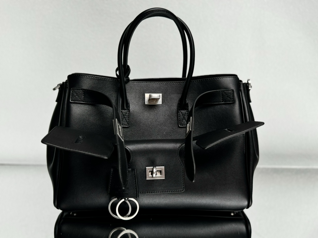 29CM-小号 巴黎世家 单肩斜跨 Balenciag Bel Air  (Crossbody/Shoulder) Cowhide Tote – Black 8356892ABAW1000