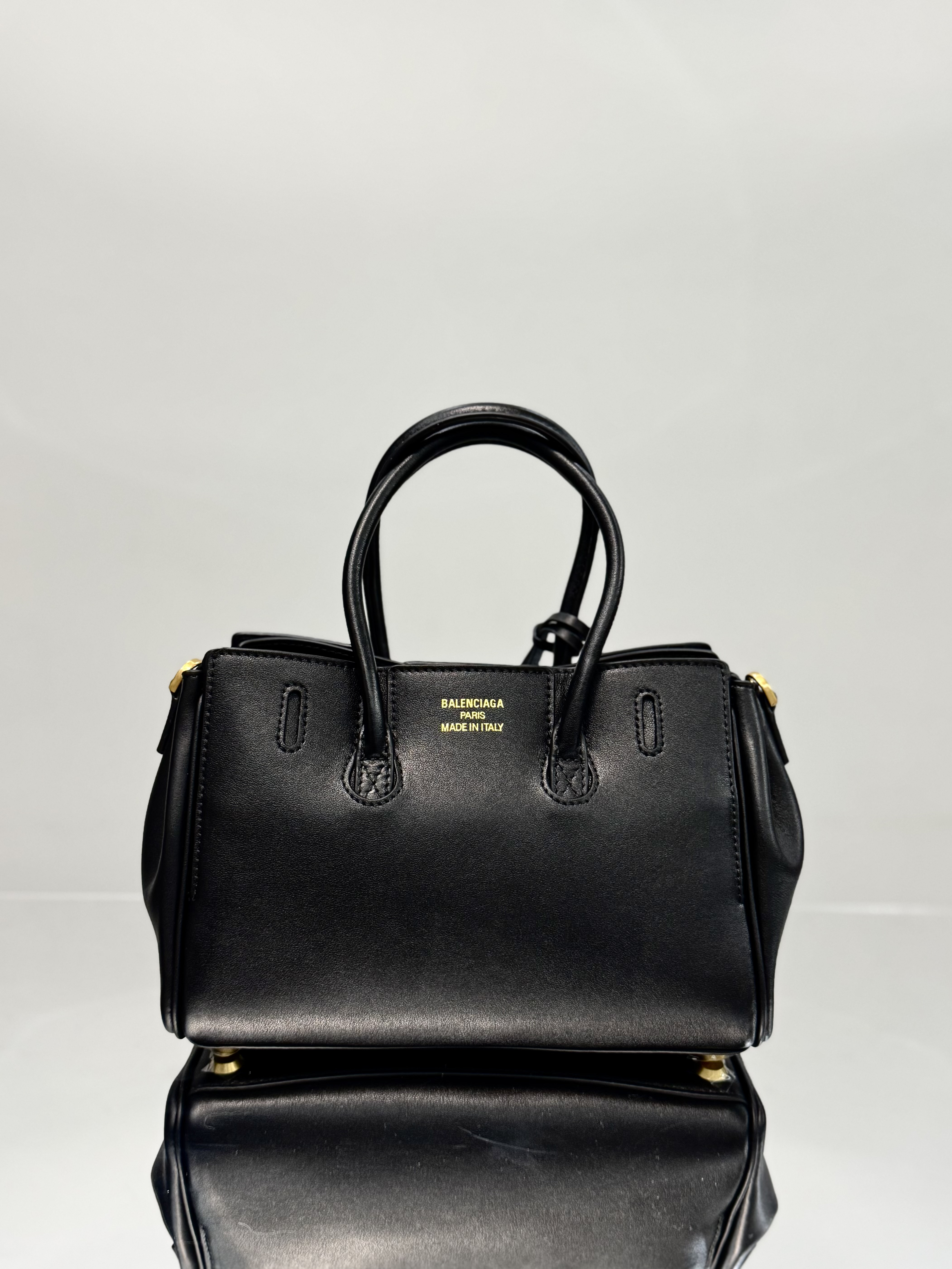 23CM-mini 巴黎世家 单肩斜跨 Balenciag Bel Air  (Crossbody/Shoulder) Cowhide Tote – Black 8357322ABAW1000