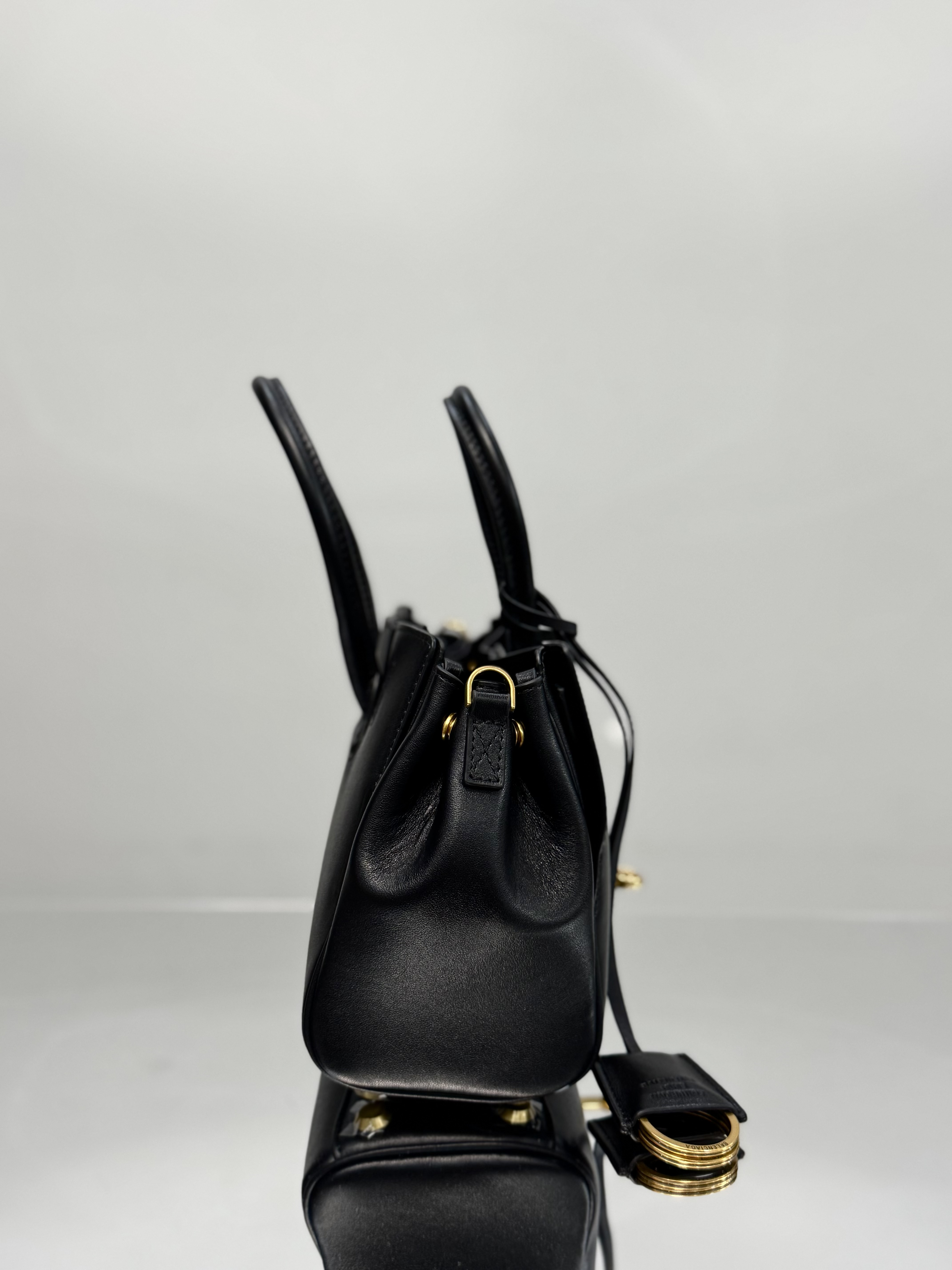 23CM-mini 巴黎世家 单肩斜跨 Balenciag Bel Air  (Crossbody/Shoulder) Cowhide Tote – Black 8357322ABAW1000