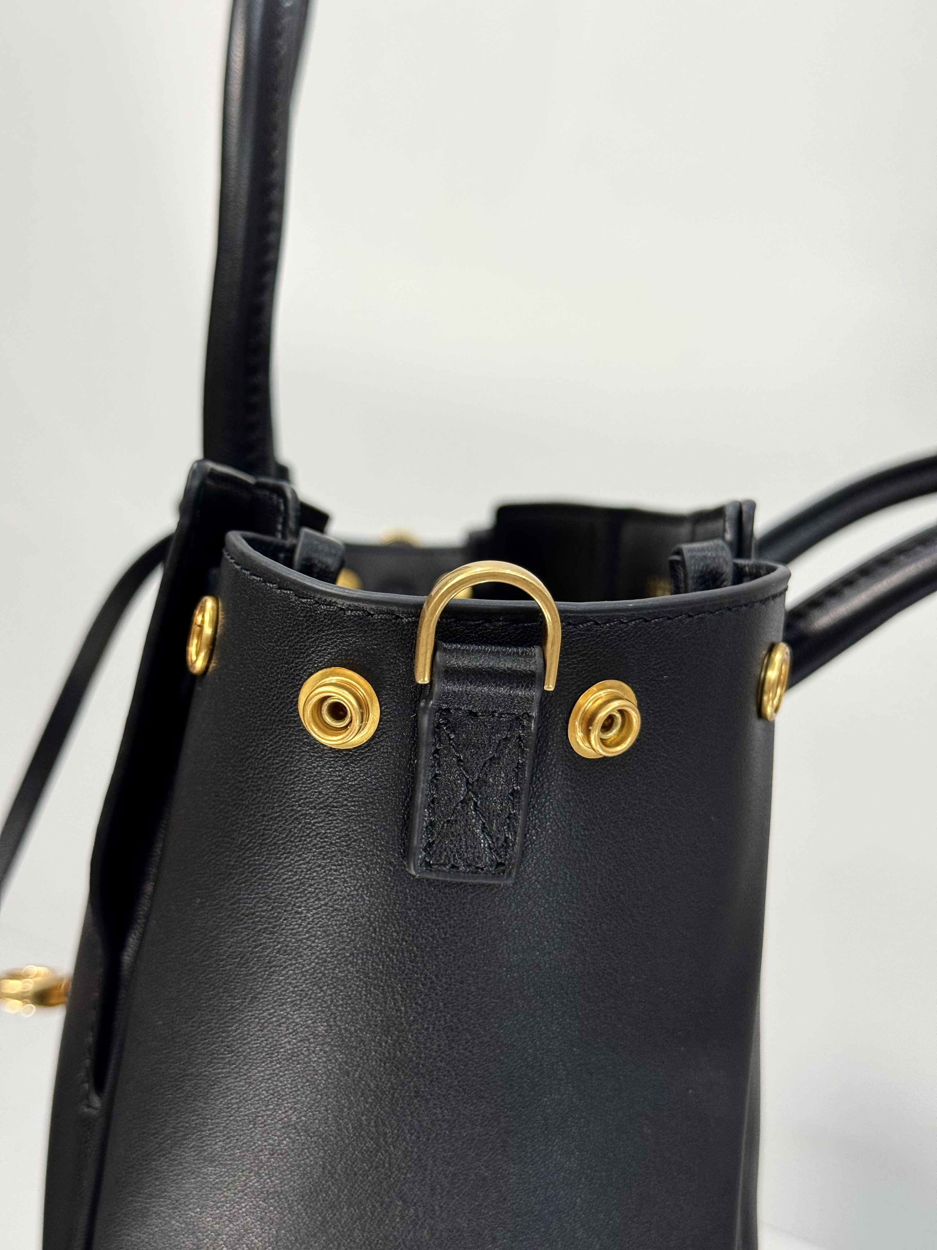 23CM-mini 巴黎世家 单肩斜跨 Balenciag Bel Air  (Crossbody/Shoulder) Cowhide Tote – Black 8357322ABAW1000