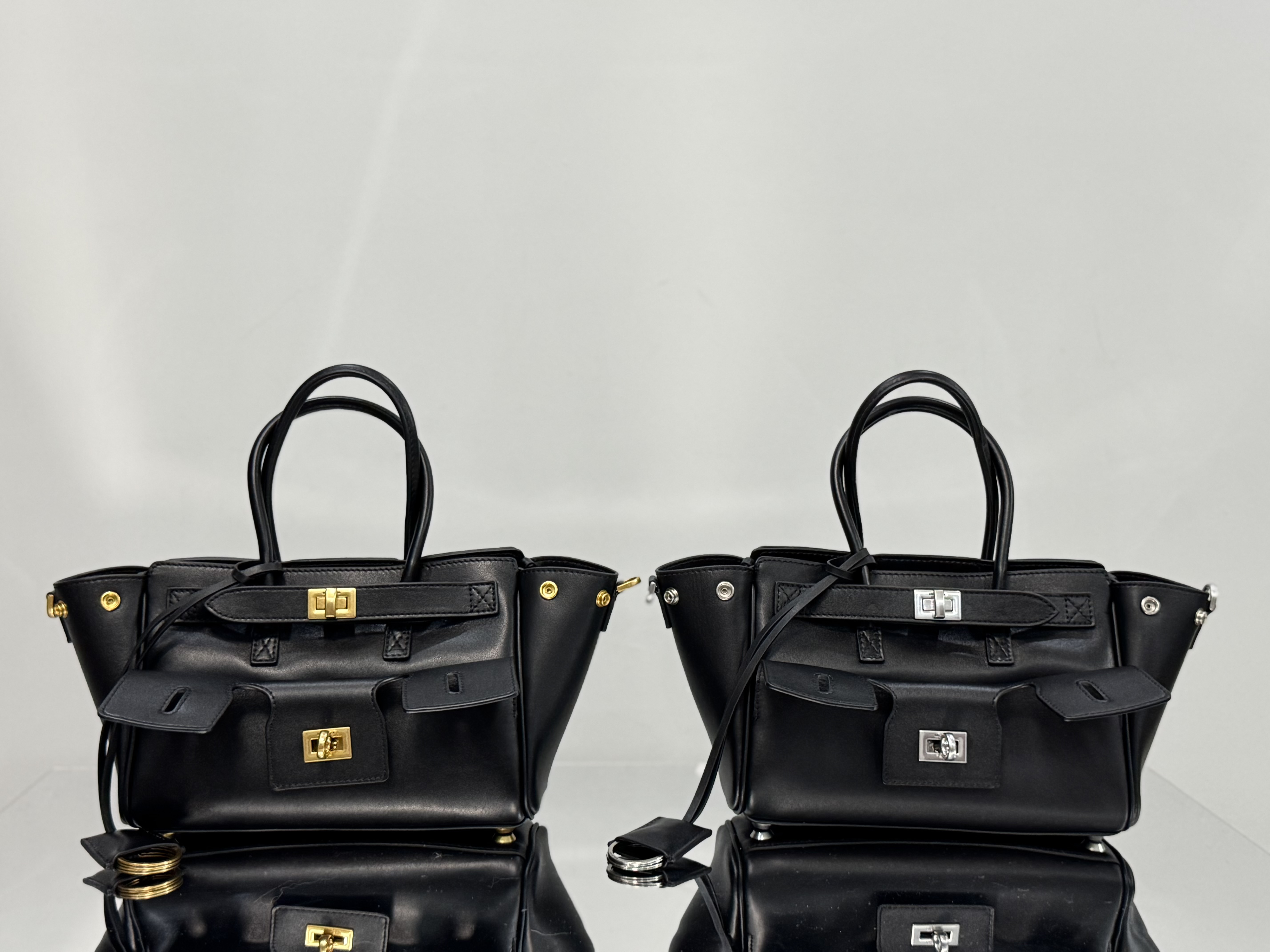 23CM-mini 巴黎世家 单肩斜跨 Balenciag Bel Air  (Crossbody/Shoulder) Cowhide Tote – Black 8357322ABAW1000