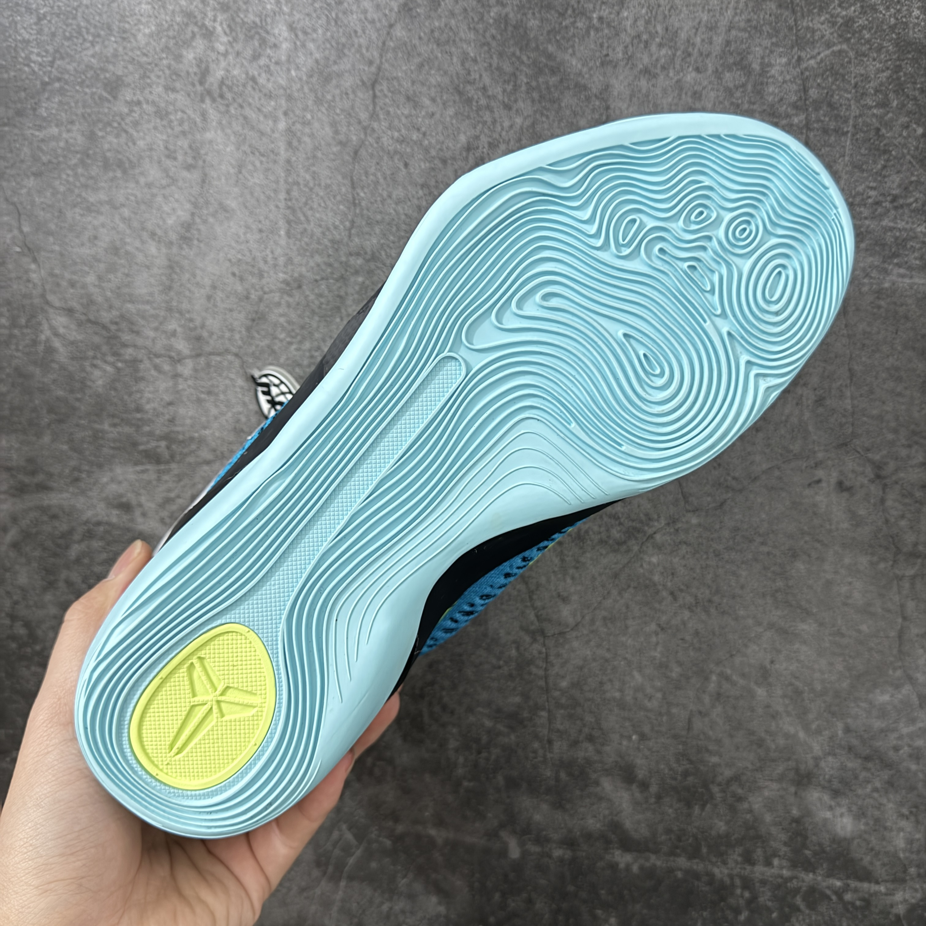 灭世 KOBE 9  low 低筒 篮球鞋 实战鞋 球鞋 男鞋 波鞋  蓝色 IO3673-400