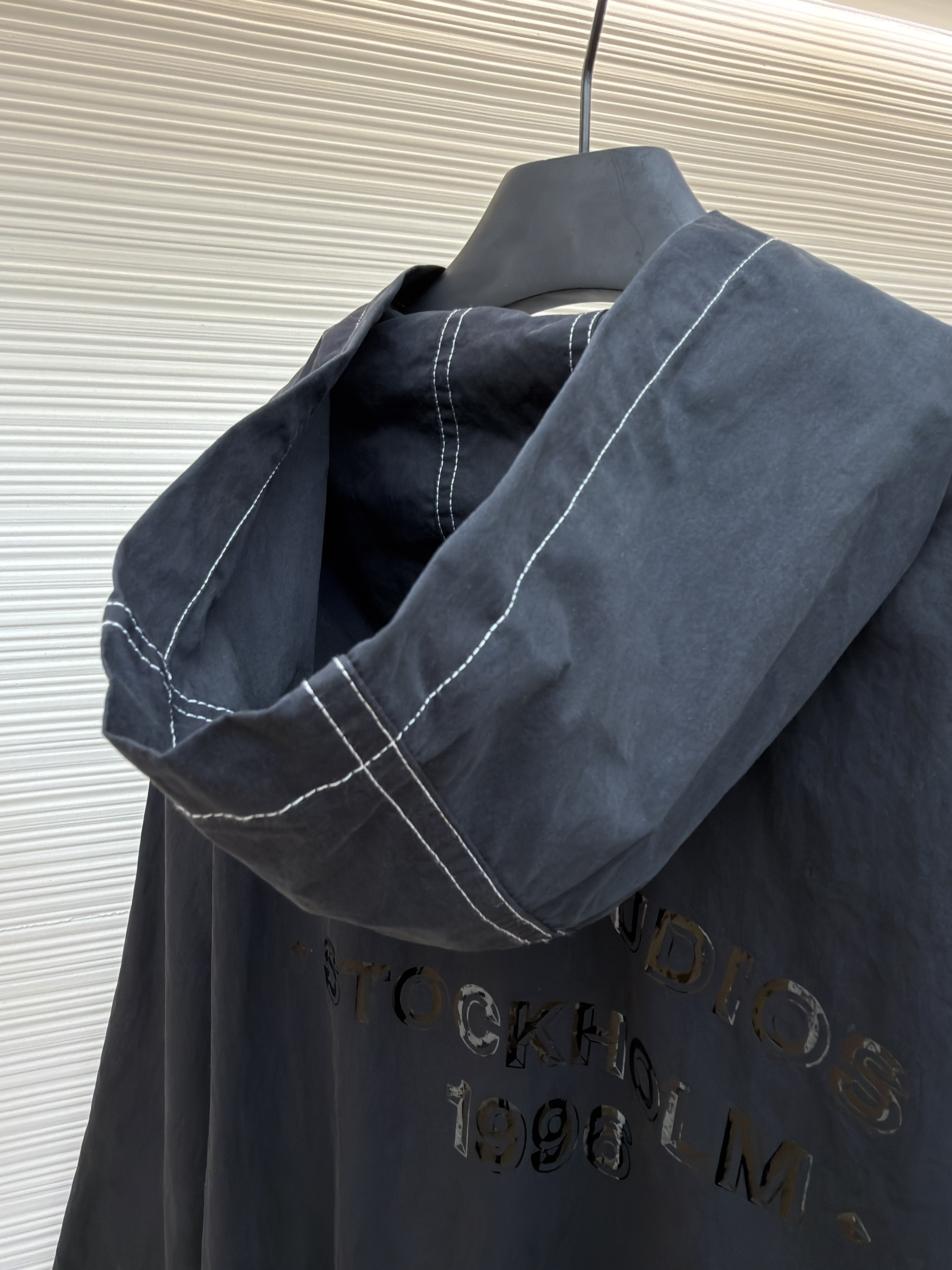 Acne Studios 徽标印花拉链连帽夹克 外套 秋冬 长袖 白色 黑色 B2