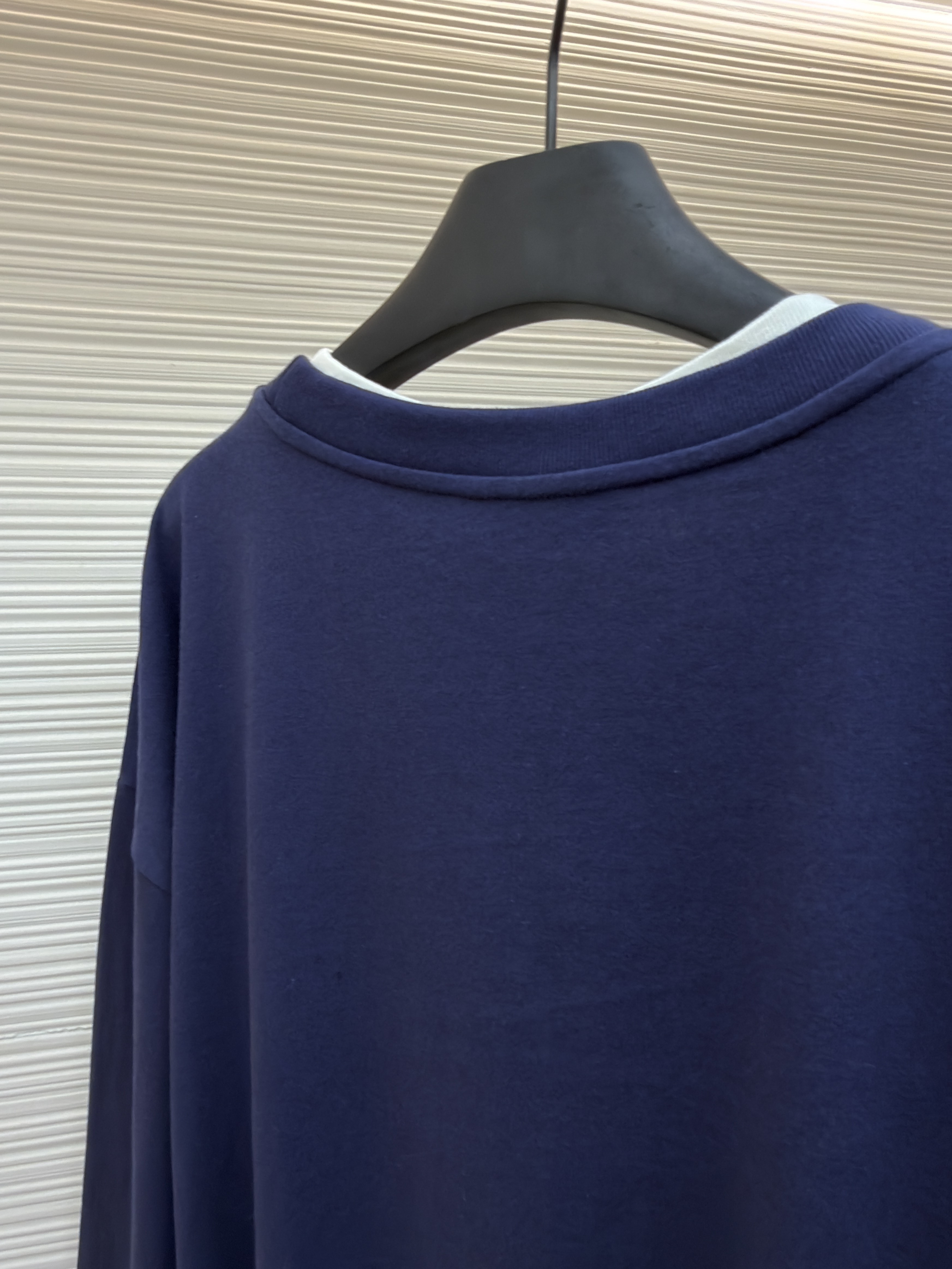 Acne Studios 假两件白边圆领T恤 打底衫 卫衣 长袖 藏蓝色 B0