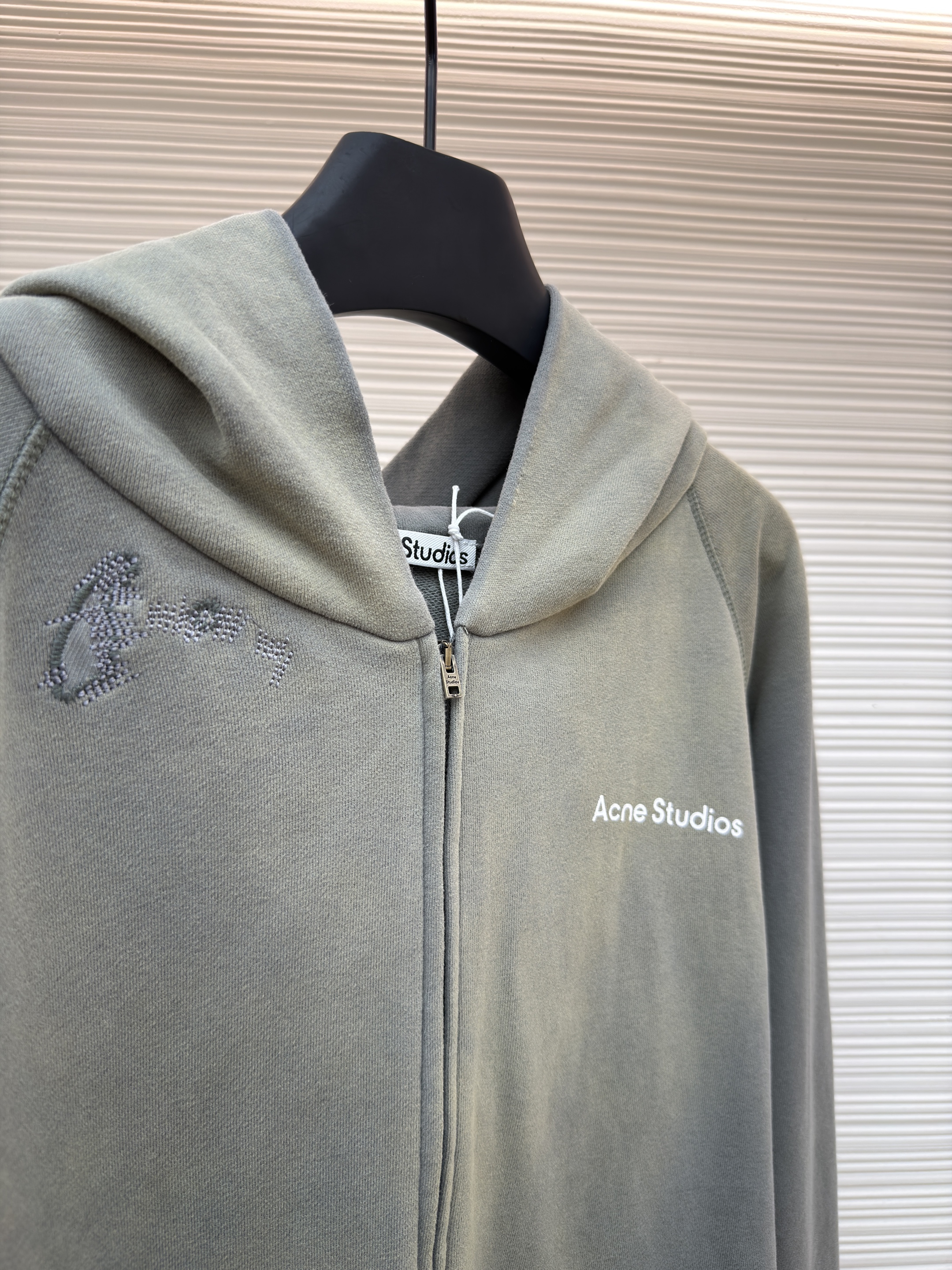 Acne Studios 喷绘做旧徽标拉链连帽卫衣 外套 长袖 绿色 B0