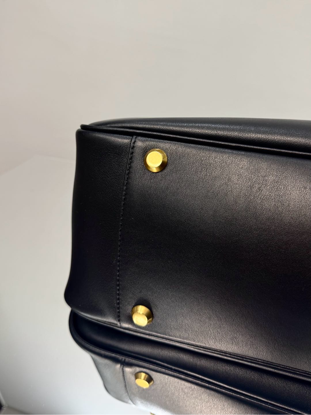 43CM/25CM  金扣 巴黎世家 单肩斜跨 Balenciag Bel Air  (Crossbody/Shoulder) Cowhide hobo– Black  