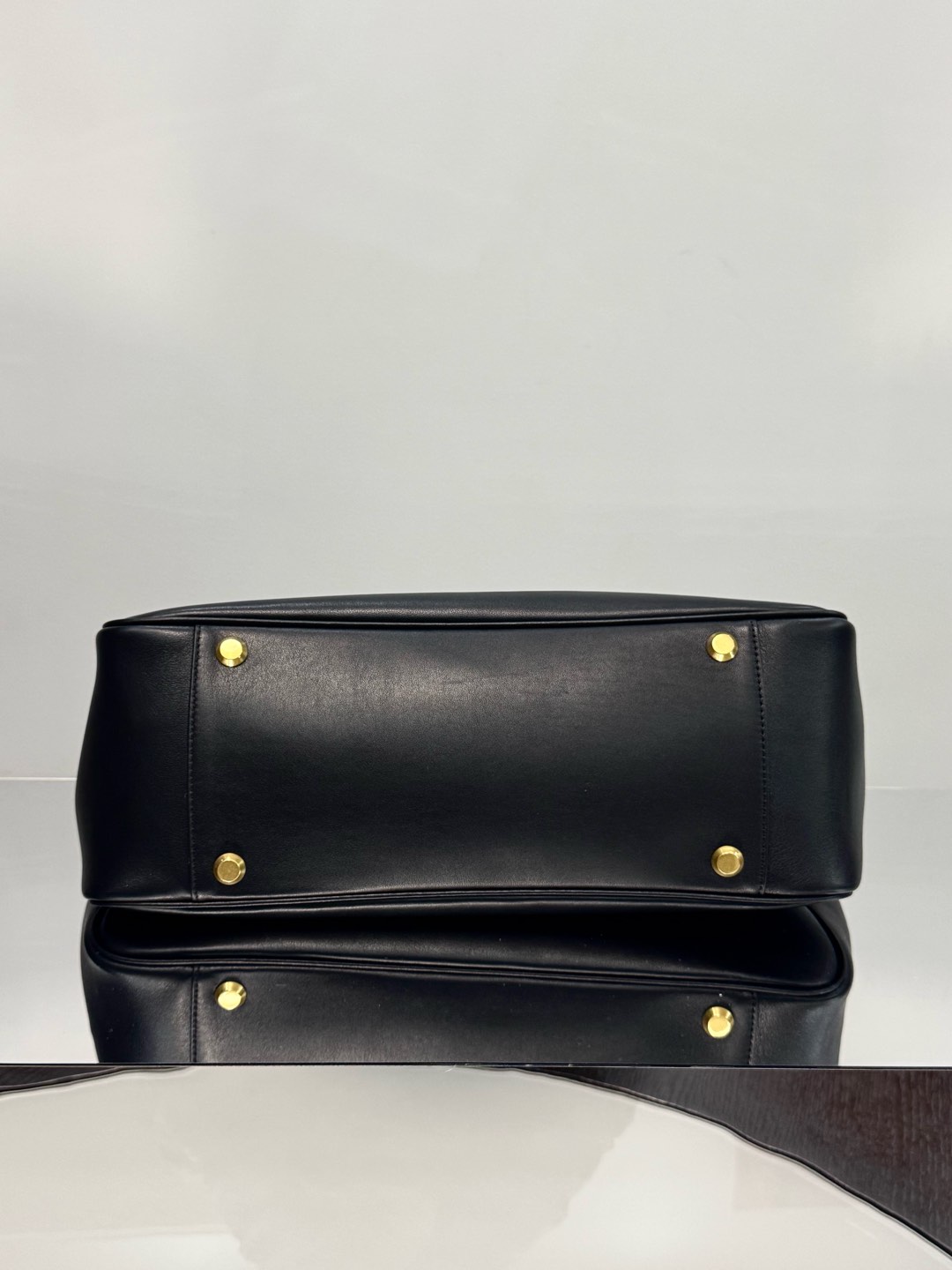 43CM/25CM  金扣 巴黎世家 单肩斜跨 Balenciag Bel Air  (Crossbody/Shoulder) Cowhide hobo– Black  