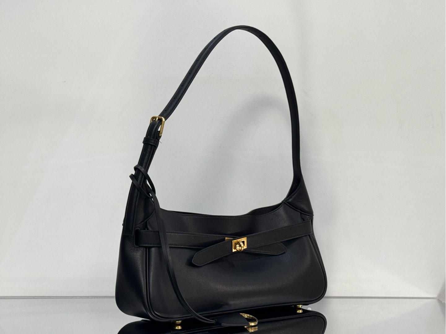 30CM small 巴黎世家 单肩  Balenciag Bel Air belair（One-shoulder）Cowhide– Black A0-8106802ABAV1000
