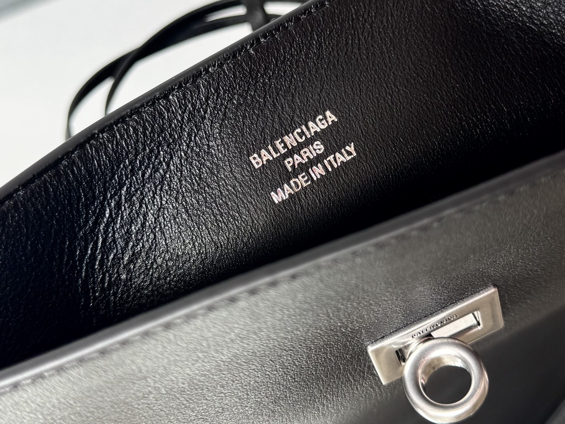 30CM small 巴黎世家 单肩  Balenciag Bel Air belair（One-shoulder）Cowhide– Black A0-8106802