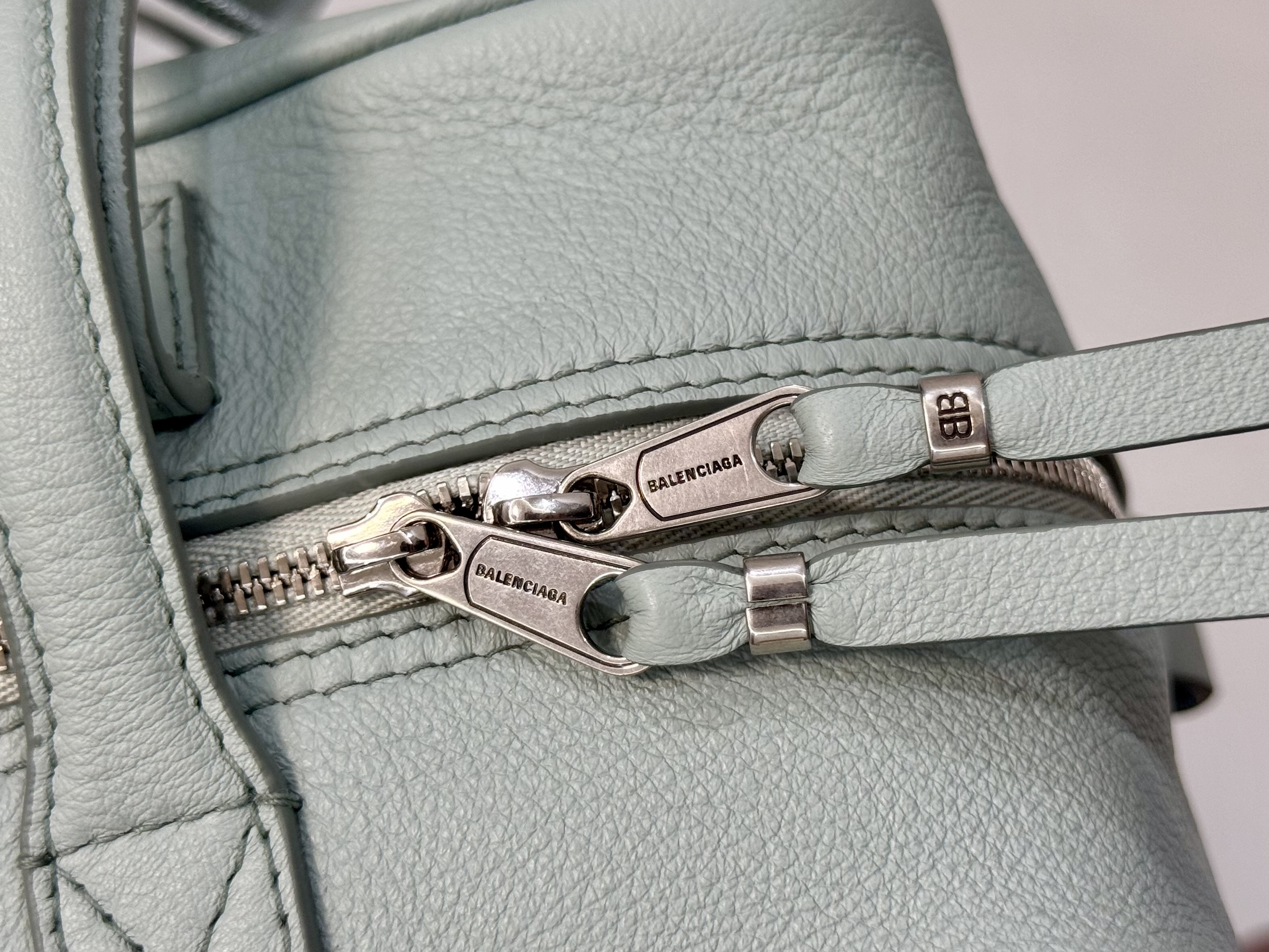 31CM 小号 巴黎世家 手提 保龄 Balenciag  carrie bowling （Handheld bowling bag）Cowhide– 8329202