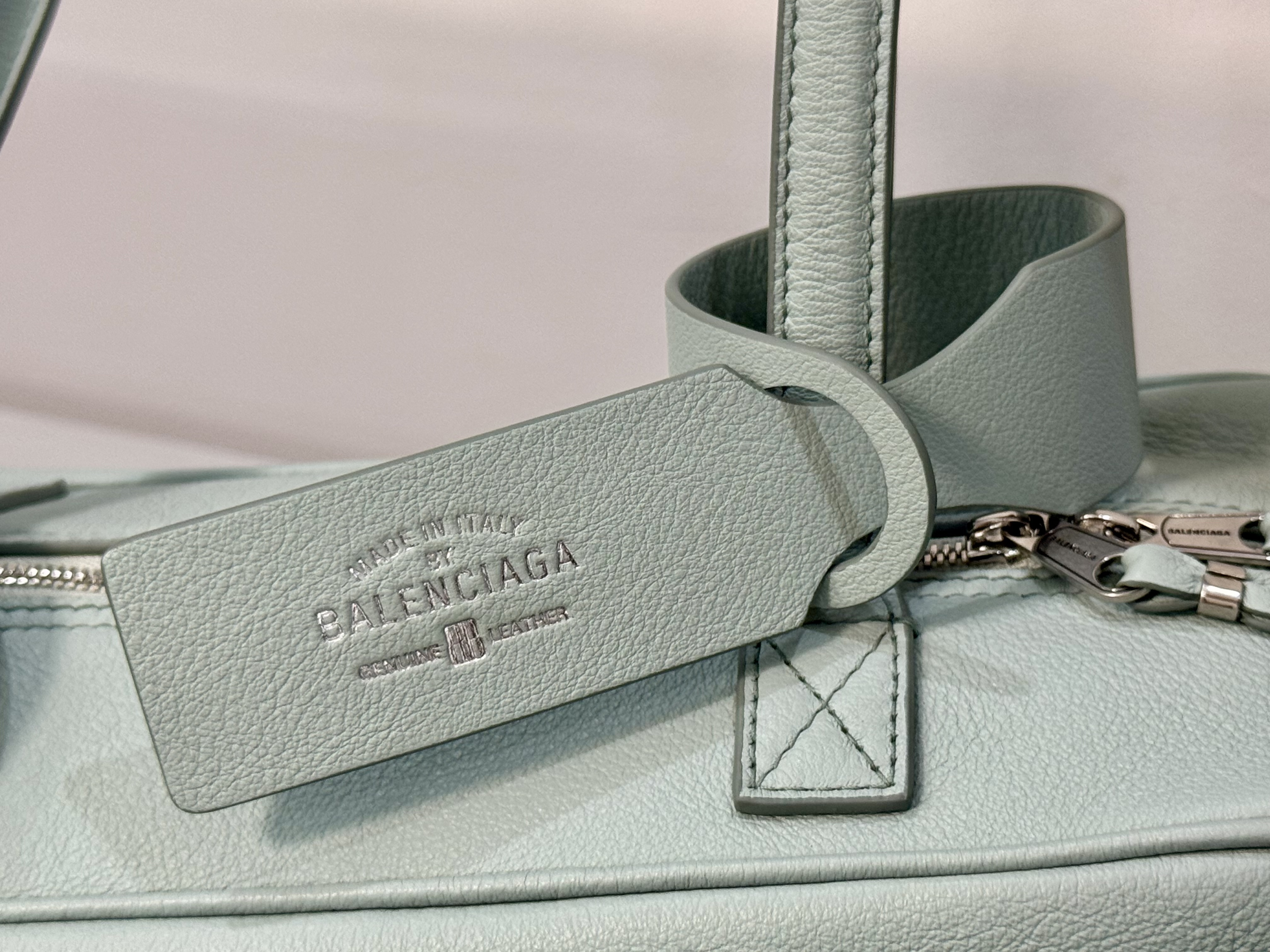 31CM 小号 巴黎世家 手提 保龄 Balenciag  carrie bowling （Handheld bowling bag）Cowhide– 8329202