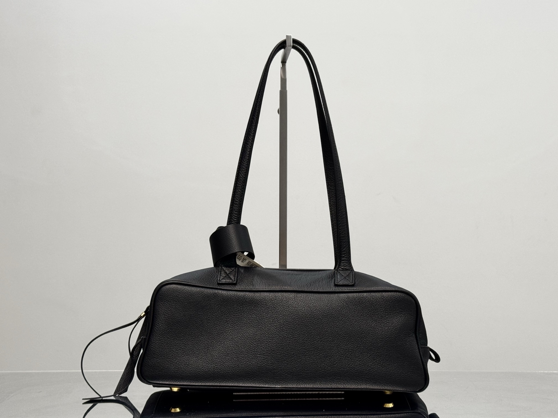 31CM 小号 巴黎世家 手提 保龄 Balenciag  carrie bowling （Handheld bowling bag）Cowhide– 8329202