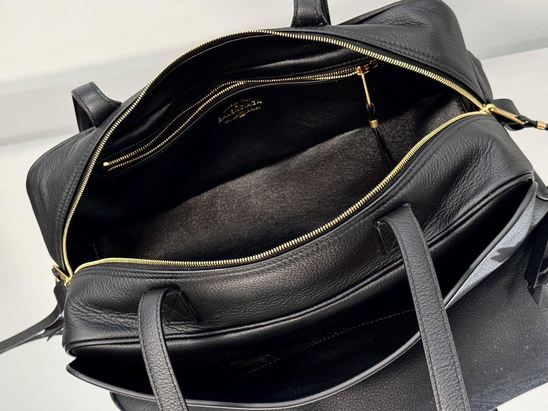 31CM 小号 巴黎世家 手提 保龄 Balenciag  carrie bowling （Handheld bowling bag）Cowhide– 8329202