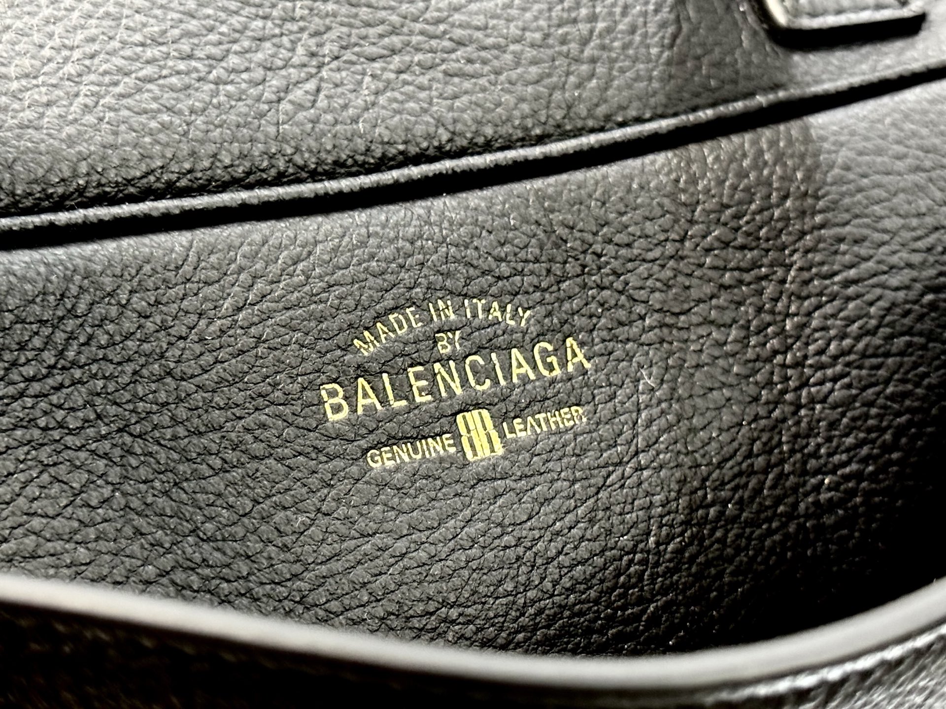 31CM 小号 巴黎世家 手提 保龄 Balenciag  carrie bowling （Handheld bowling bag）Cowhide– 8329202