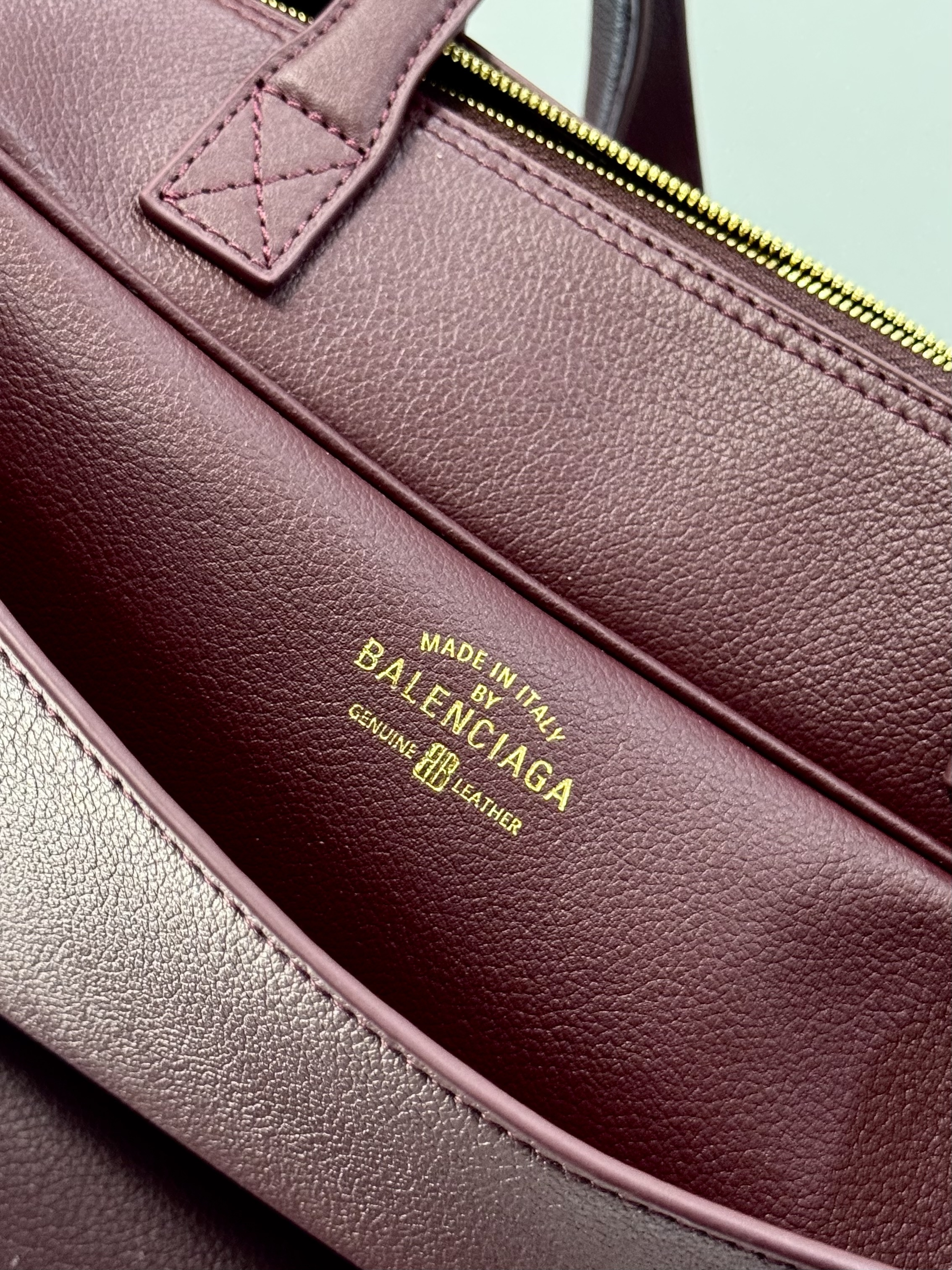 31CM 小号 巴黎世家 手提 保龄 Balenciag  carrie bowling （Handheld bowling bag）Cowhide– 8329202