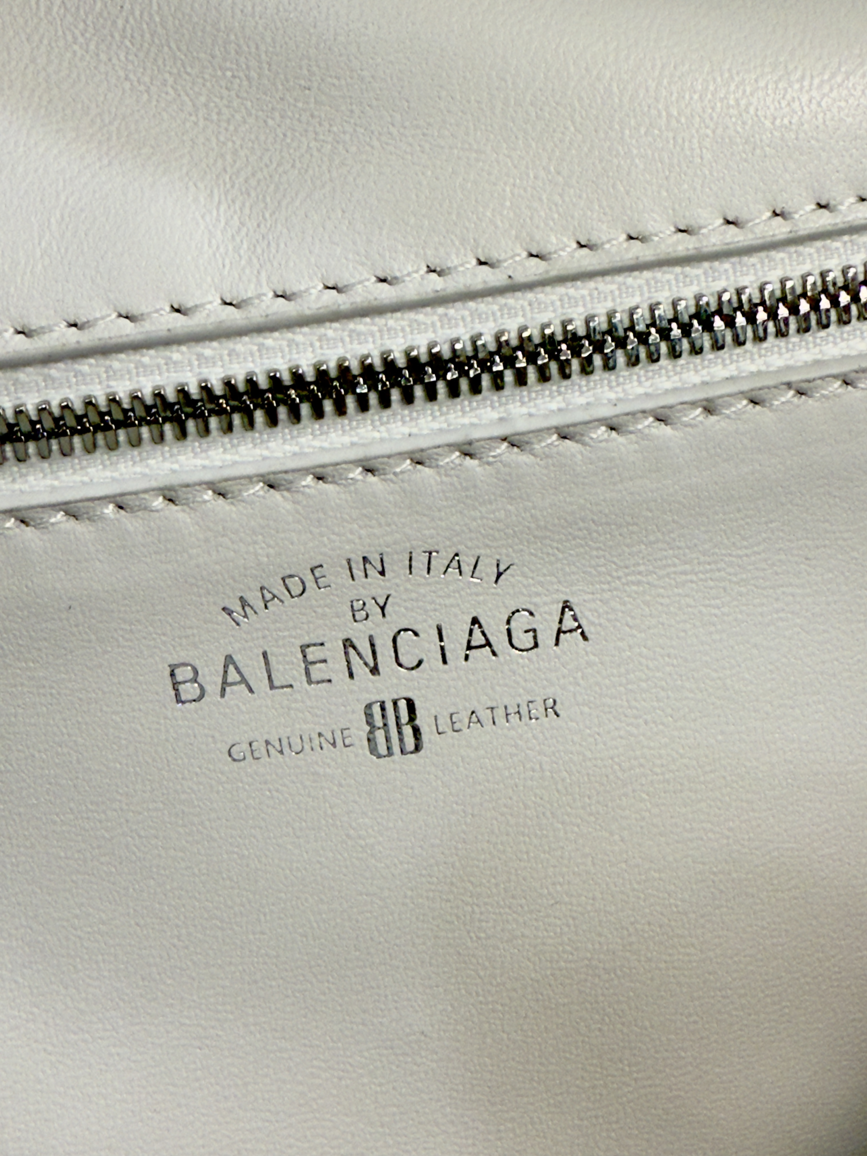 31CM 小号 巴黎世家 手提 保龄 Balenciag  carrie bowling （Handheld bowling bag）Cowhide– 8329202