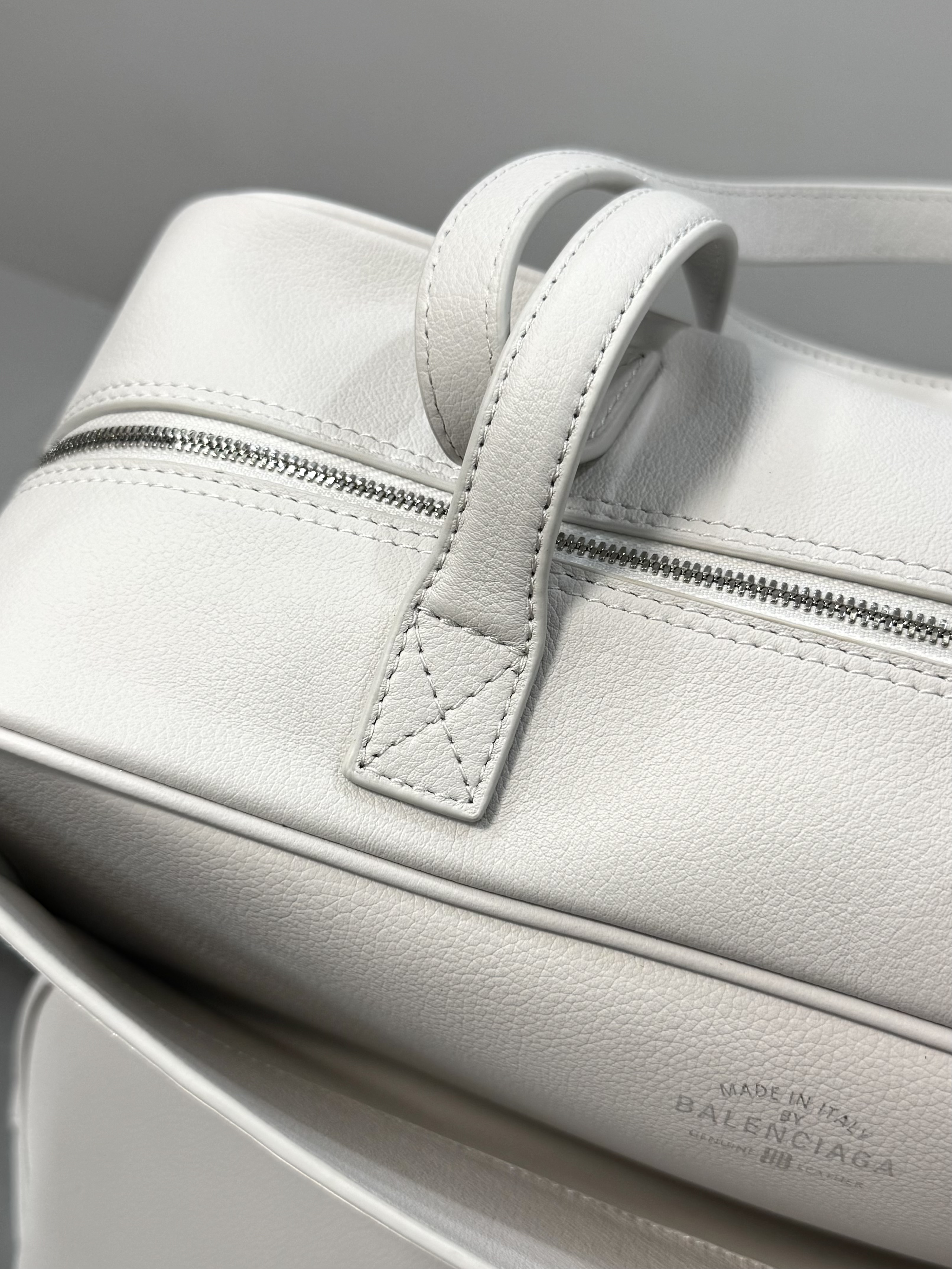 31CM 小号 巴黎世家 手提 保龄 Balenciag  carrie bowling （Handheld bowling bag）Cowhide– 8329202