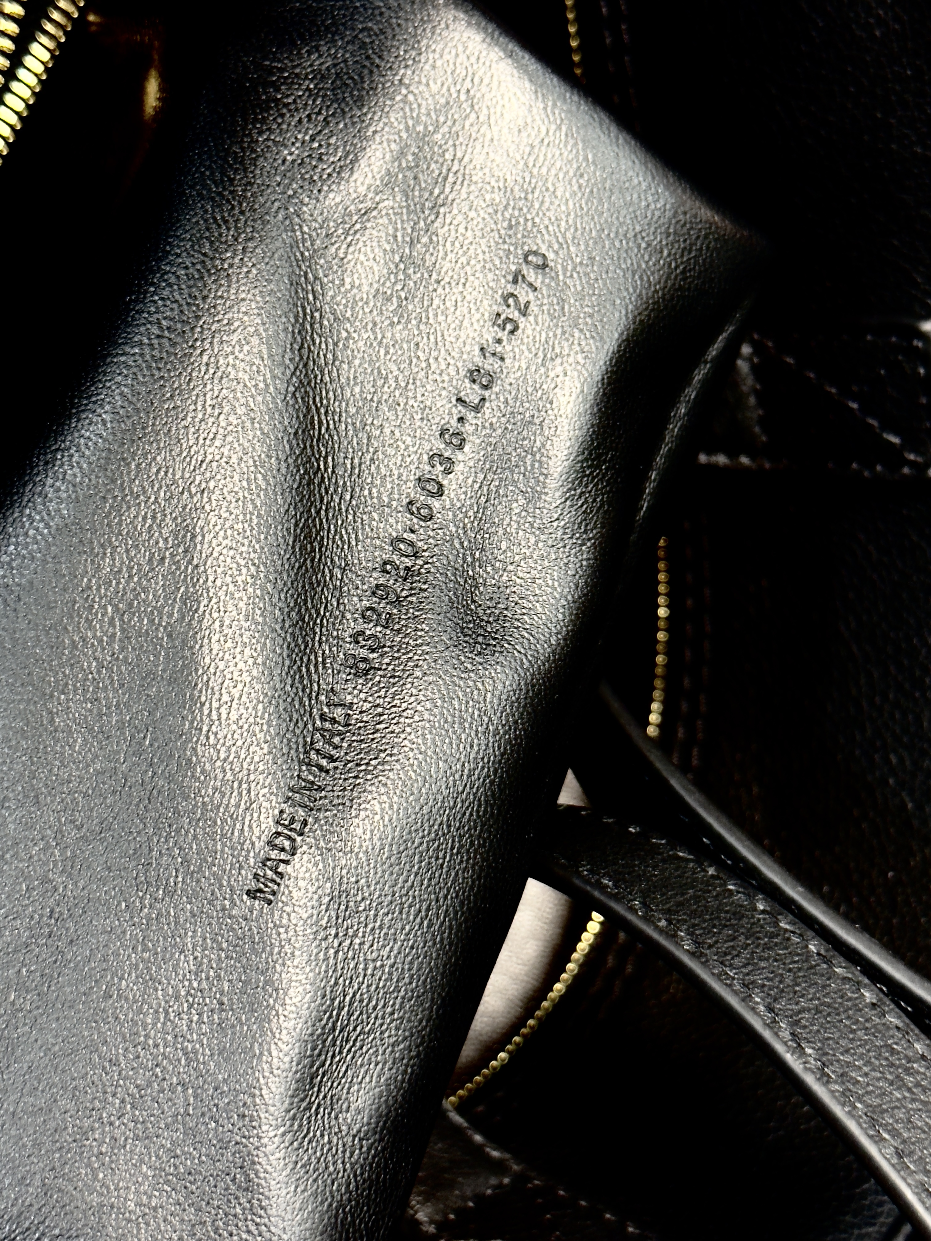 36CM 中号 巴黎世家 手提 保龄 Balenciag  carrie bowling （Handheld bowling bag）Cowhide– 8264252ABNQ1000