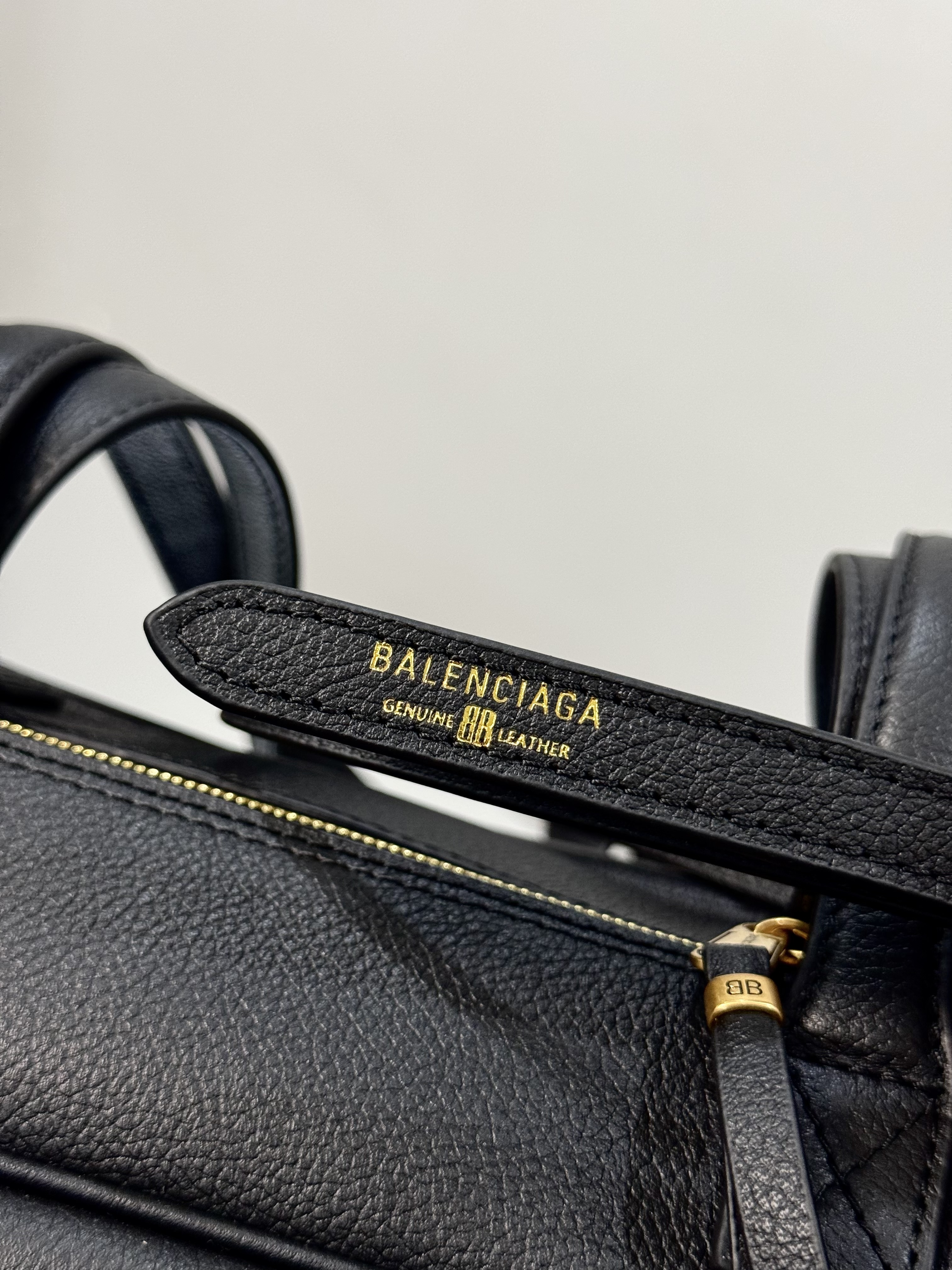 36CM 中号 巴黎世家 手提 保龄 Balenciag  carrie bowling （Handheld bowling bag）Cowhide– 8264252ABNQ1000
