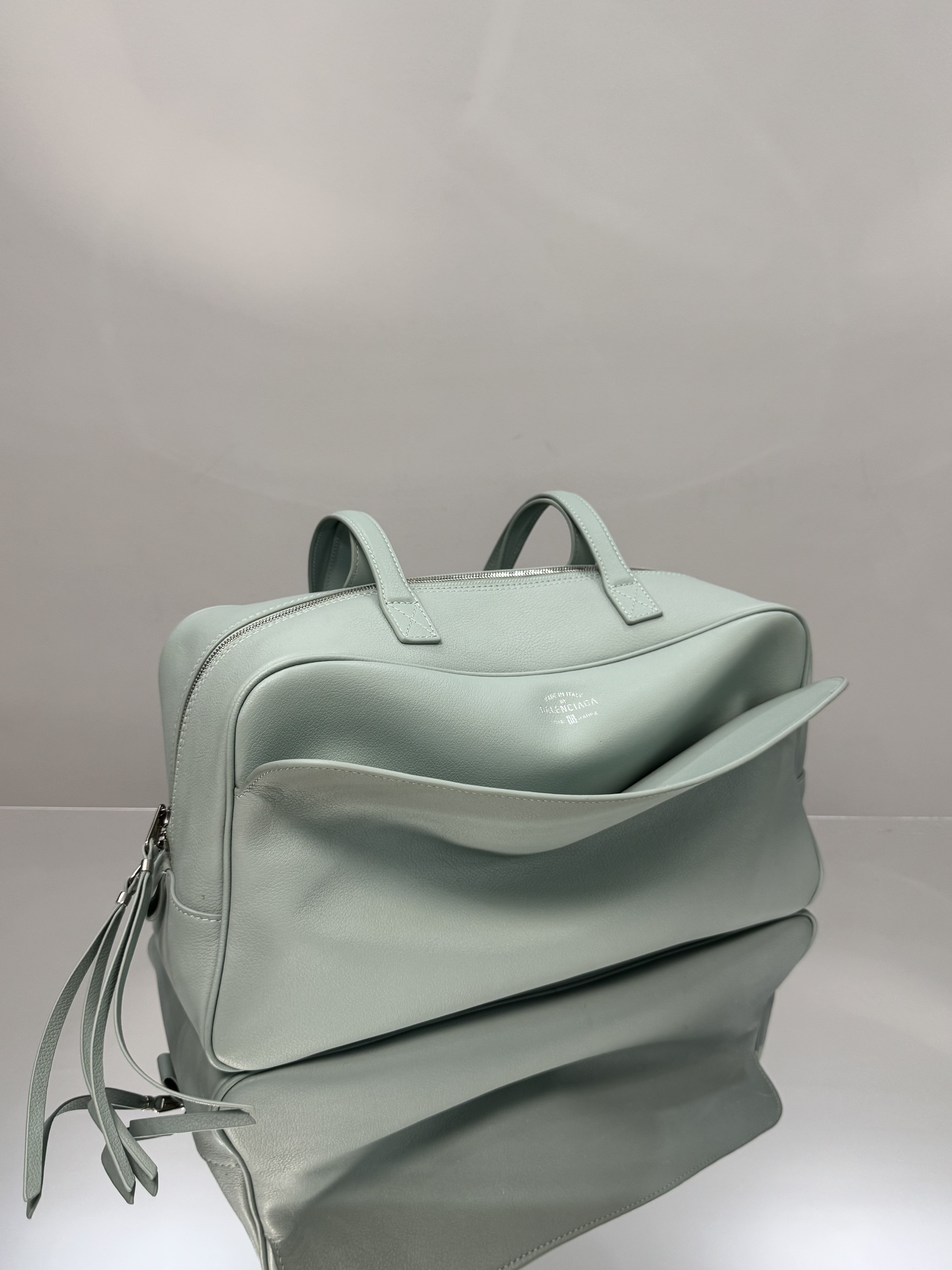 36CM 中号 巴黎世家 手提 保龄 Balenciag  carrie bowling （Handheld bowling bag）Cowhide– 8264252ABNQ1000