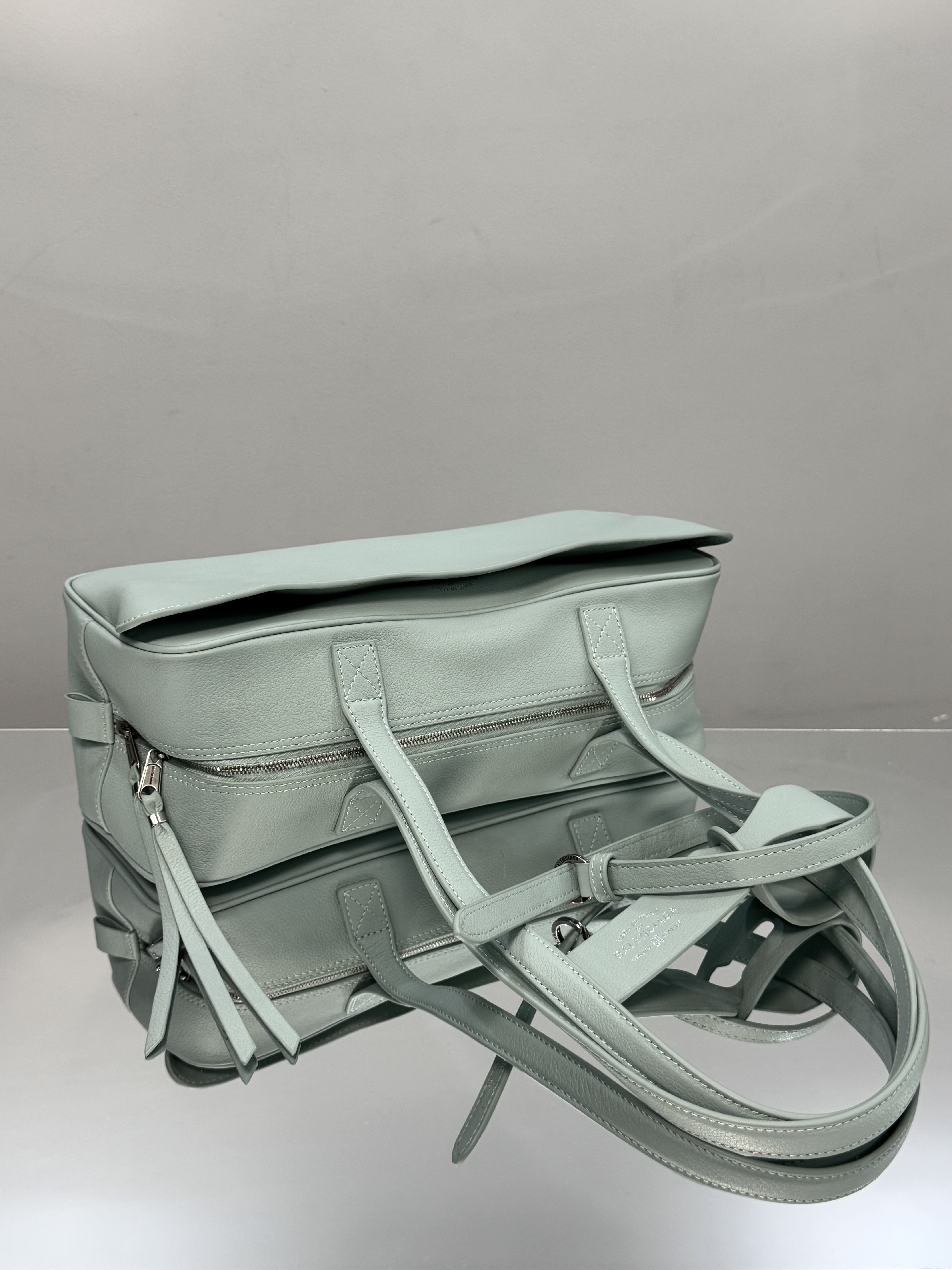 36CM 中号 巴黎世家 手提 保龄 Balenciag  carrie bowling （Handheld bowling bag）Cowhide– 8264252ABNQ1000