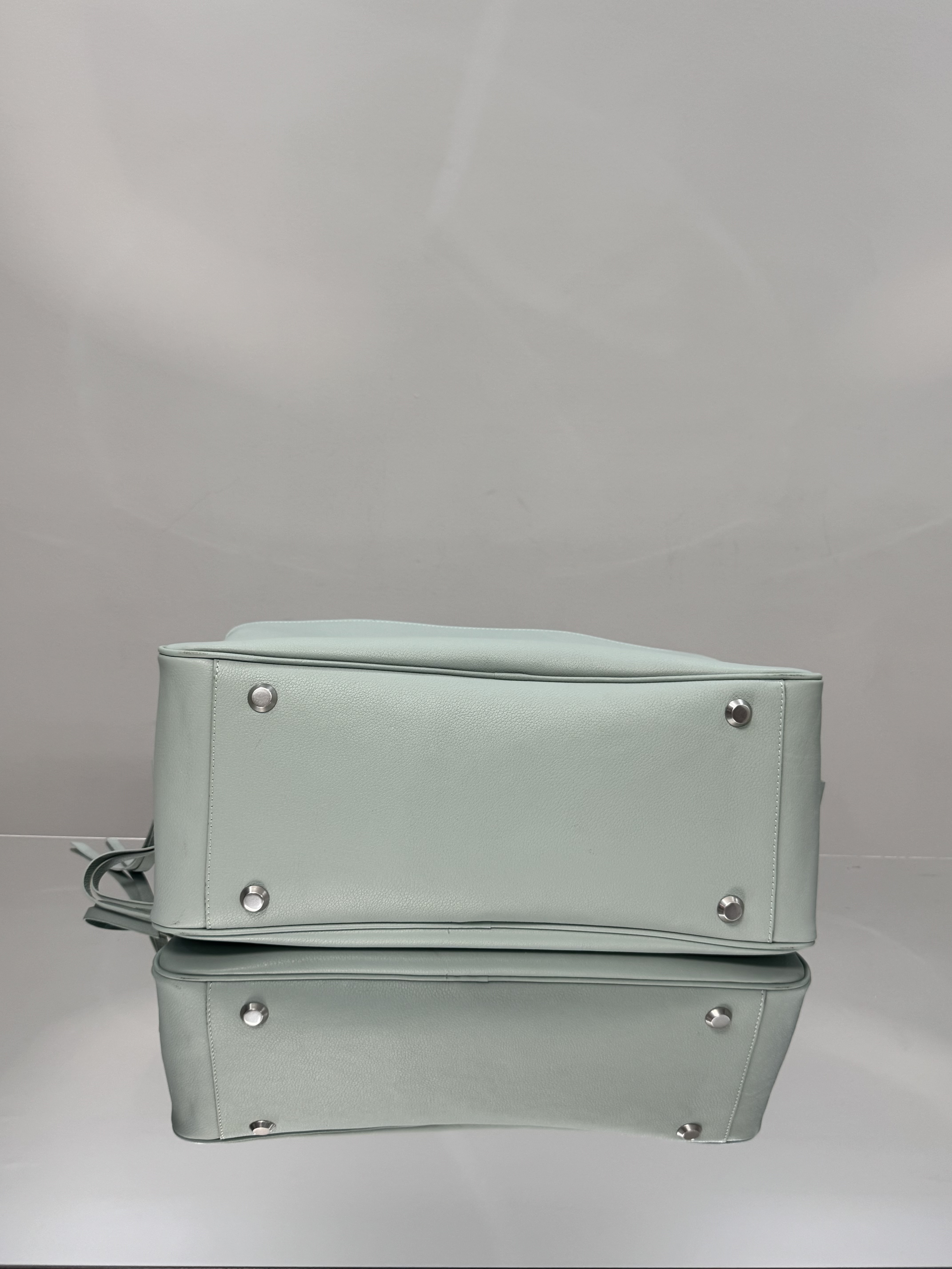 36CM 中号 巴黎世家 手提 保龄 Balenciag  carrie bowling （Handheld bowling bag）Cowhide– 8264252ABNQ1000